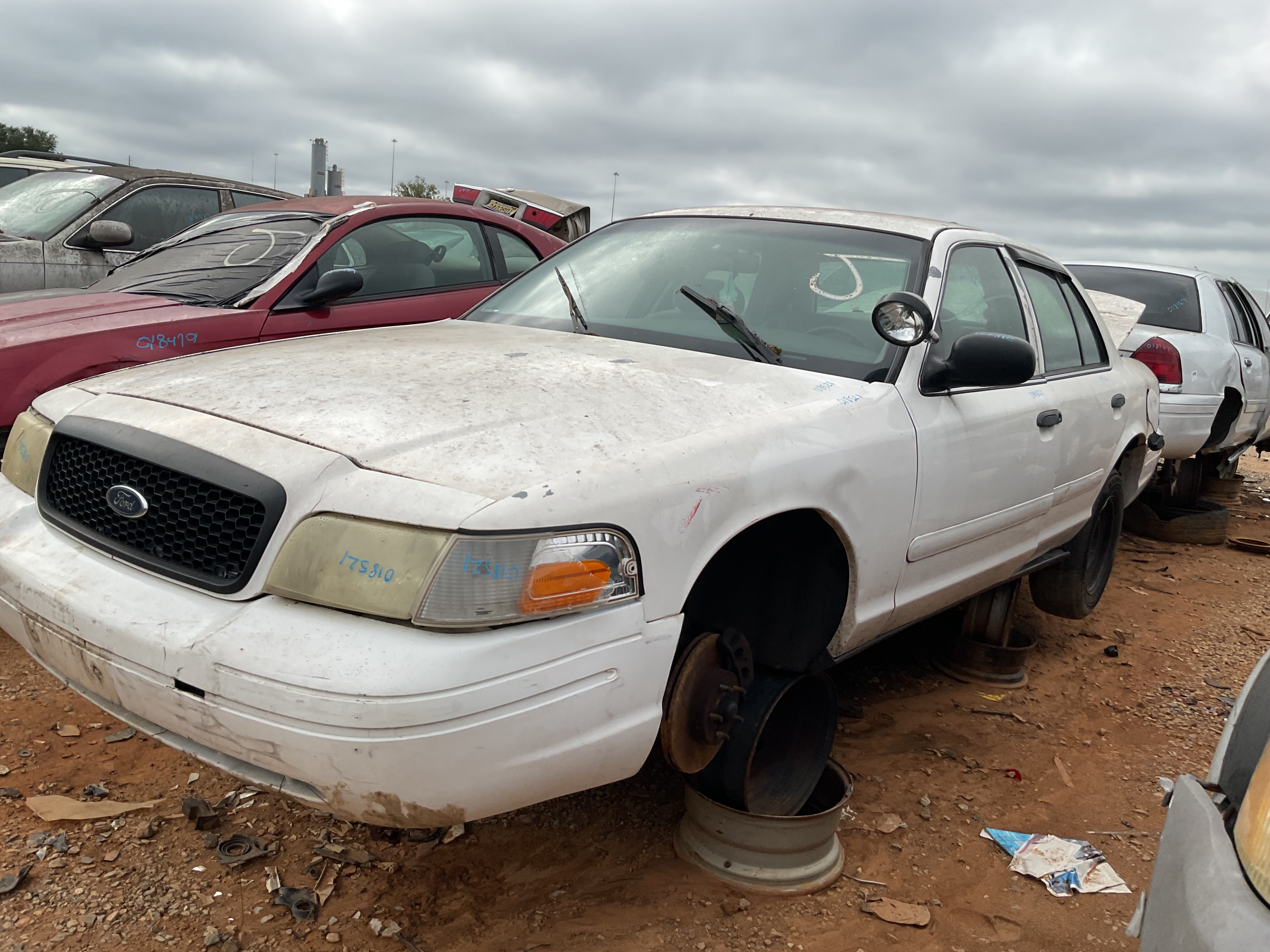 2001 FORD Crown Victoria