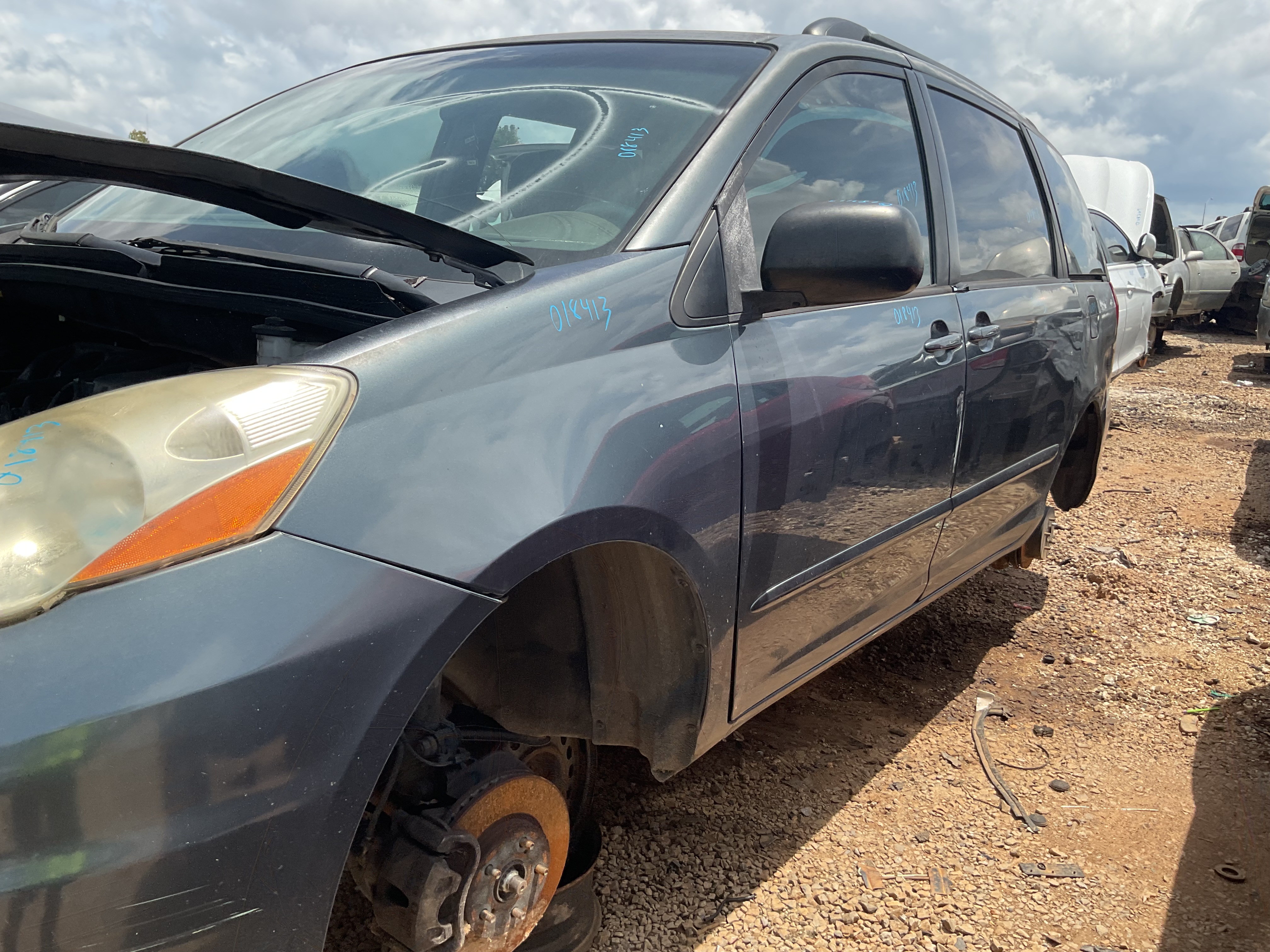 2010 TOYOTA Sienna