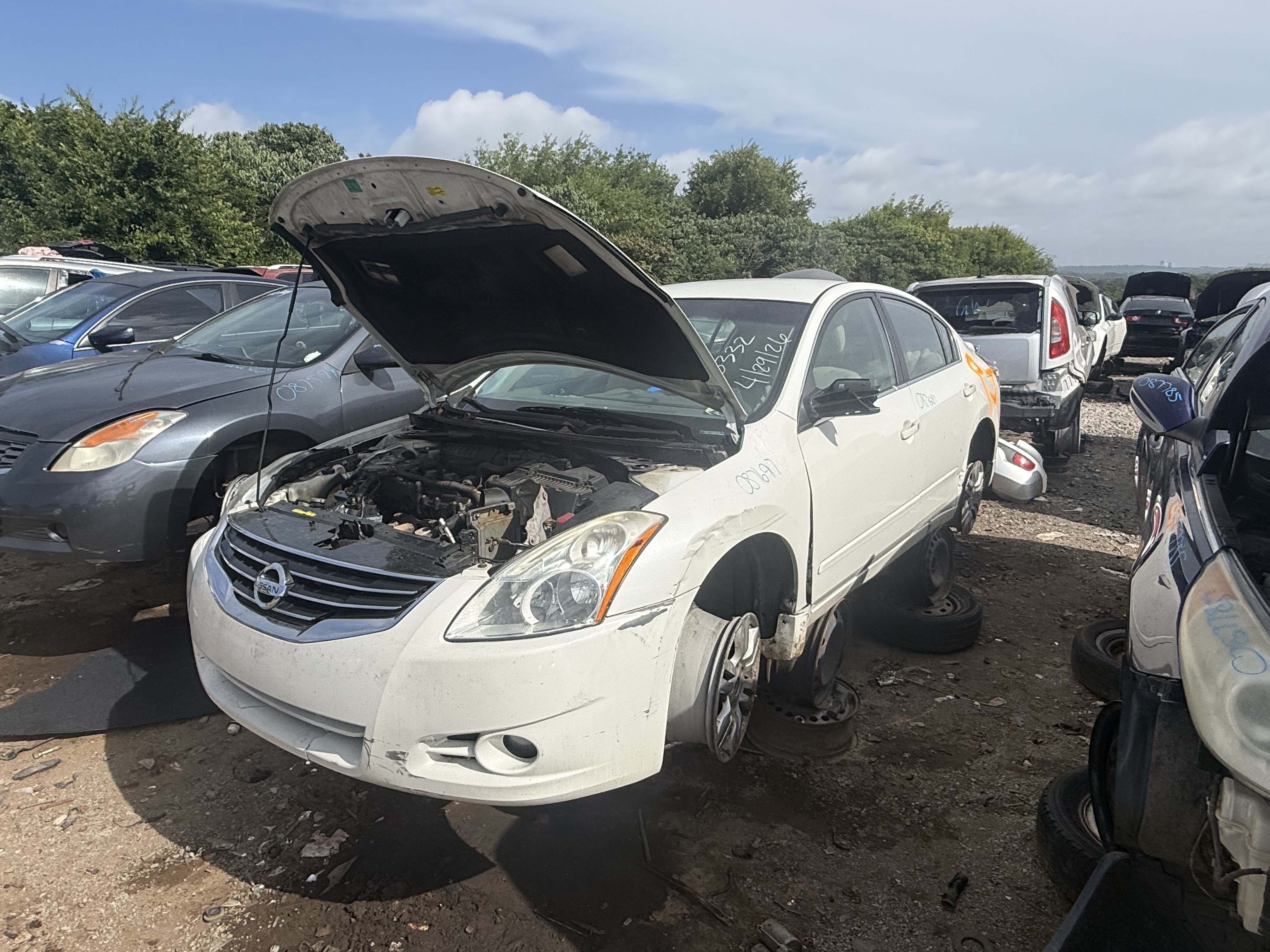 2012 NISSAN Altima