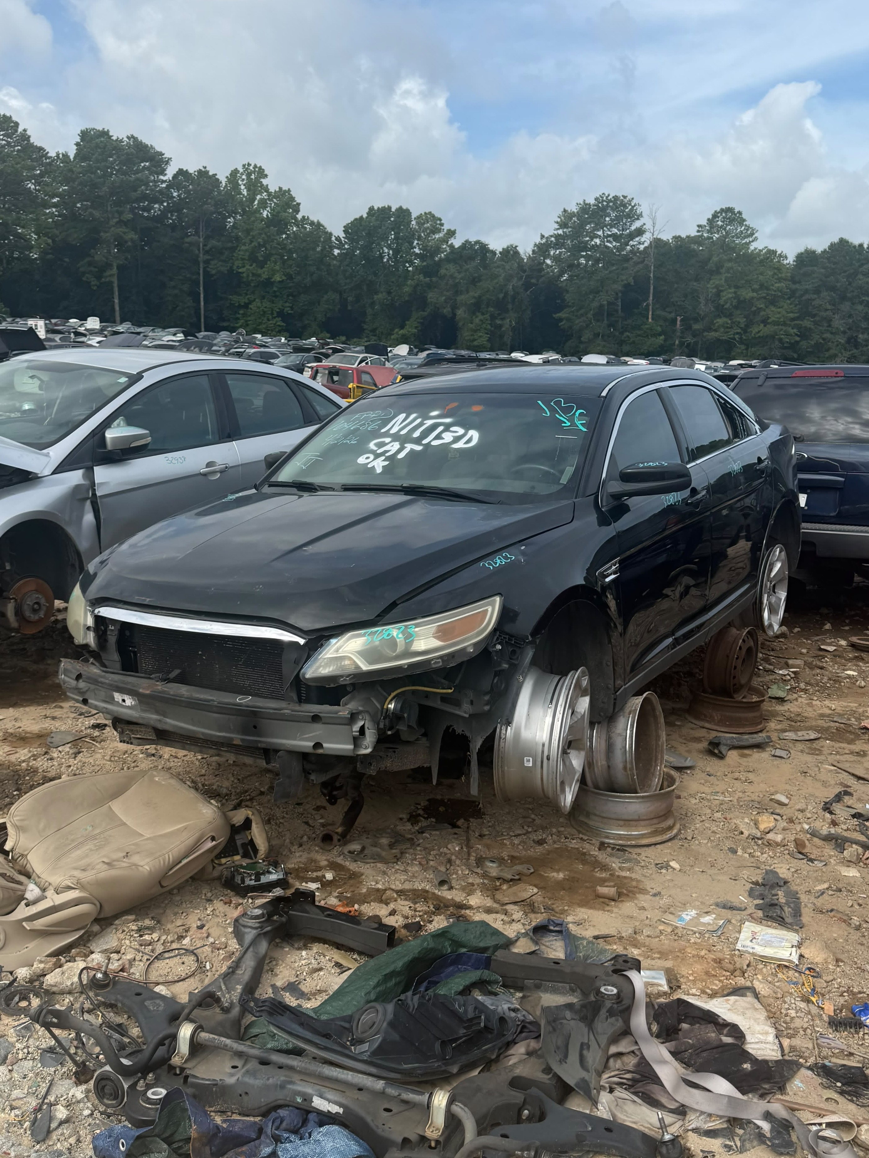 2010 FORD Taurus