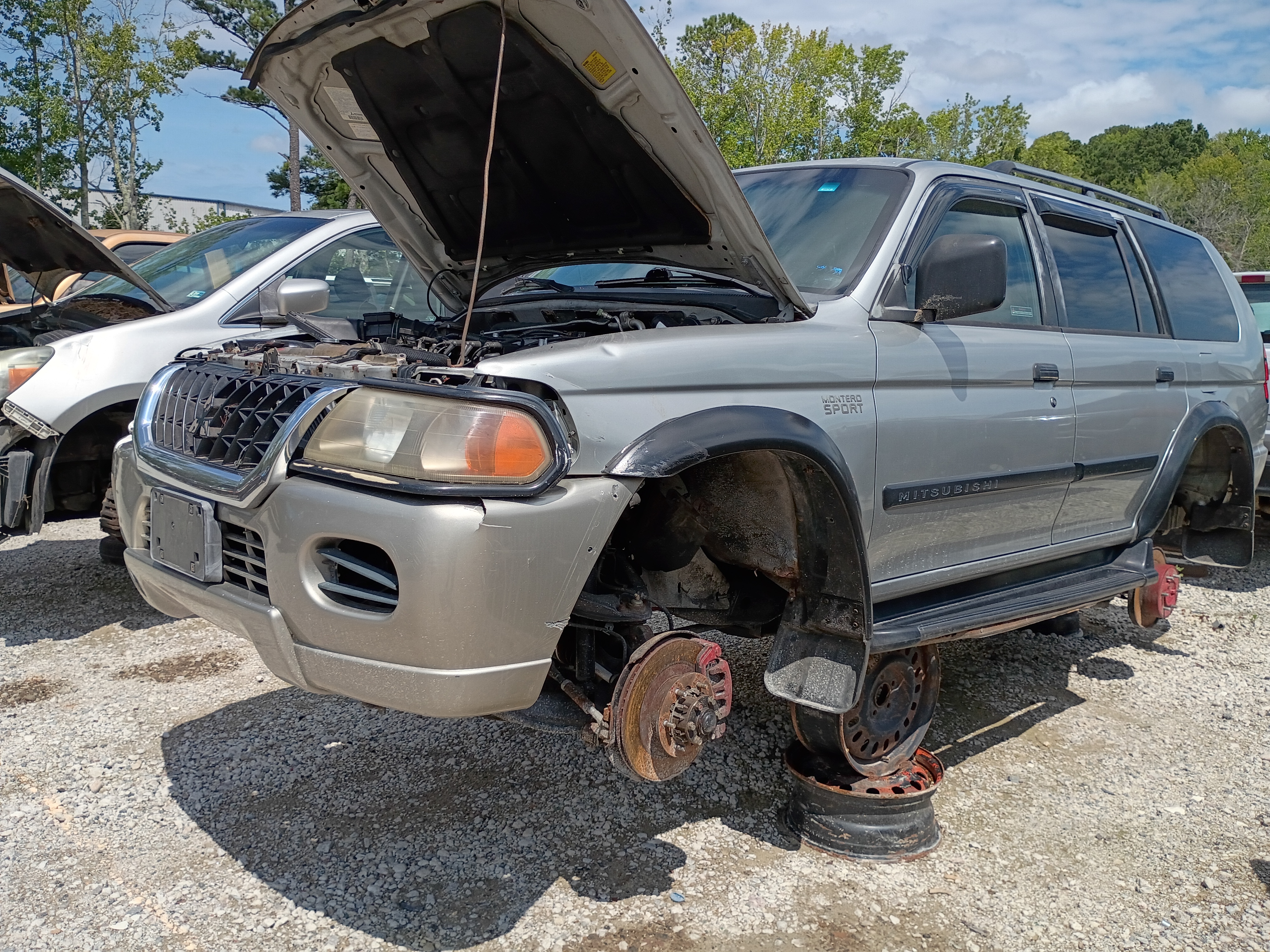 2001 MITSUBISHI Montero Sport