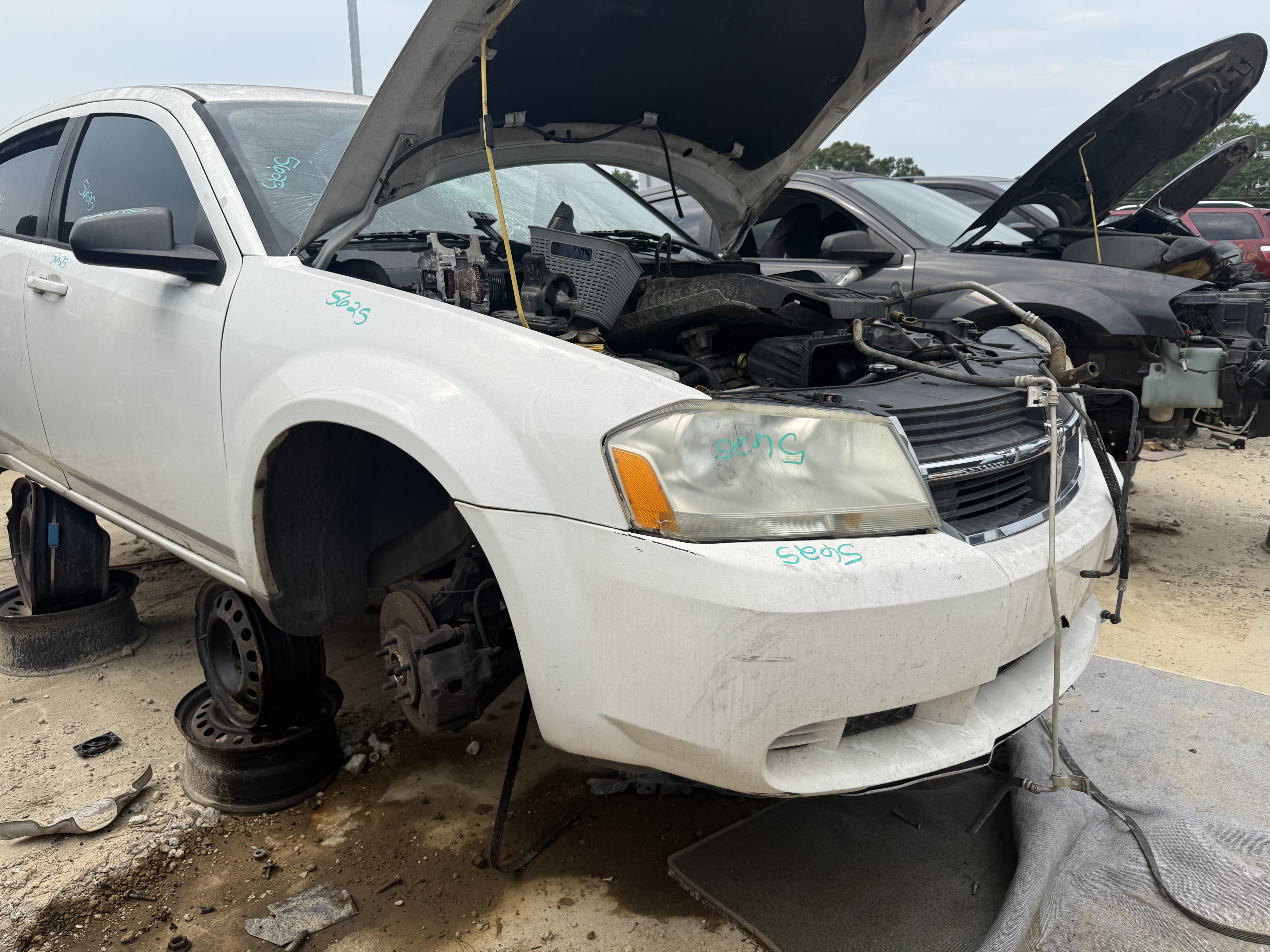 2008 DODGE Avenger