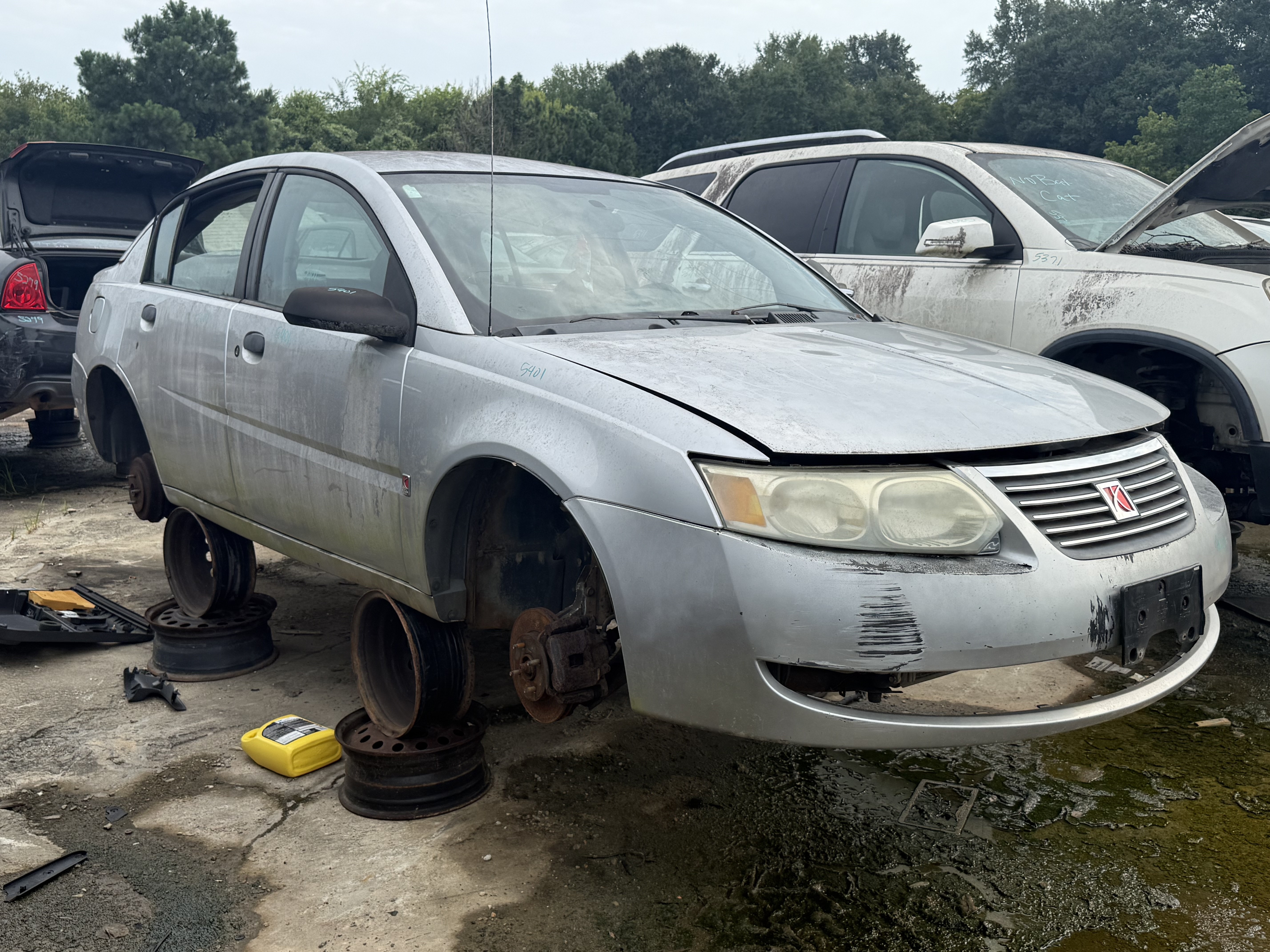 2005 SATURN Ion