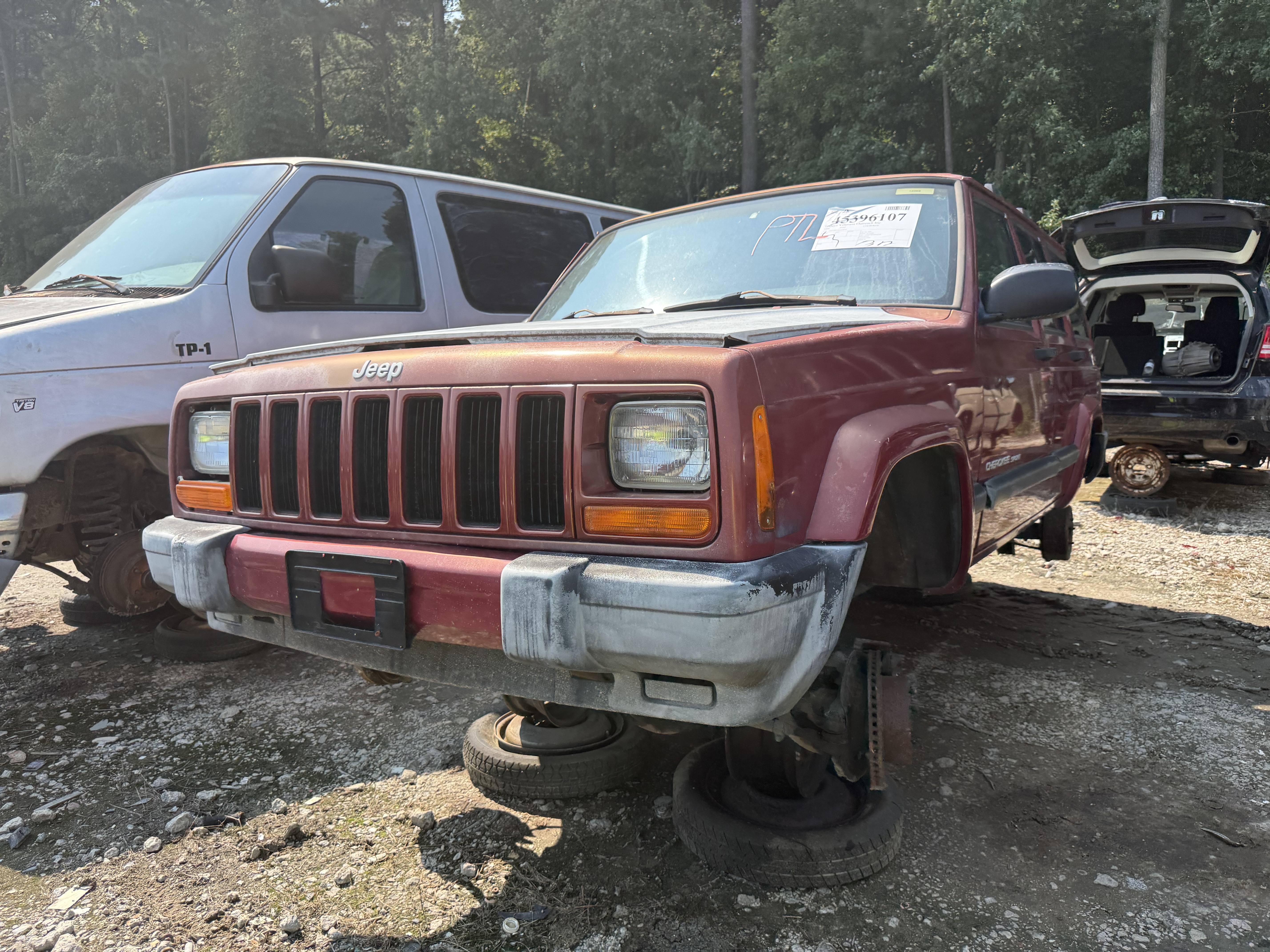 1999 JEEP Cherokee