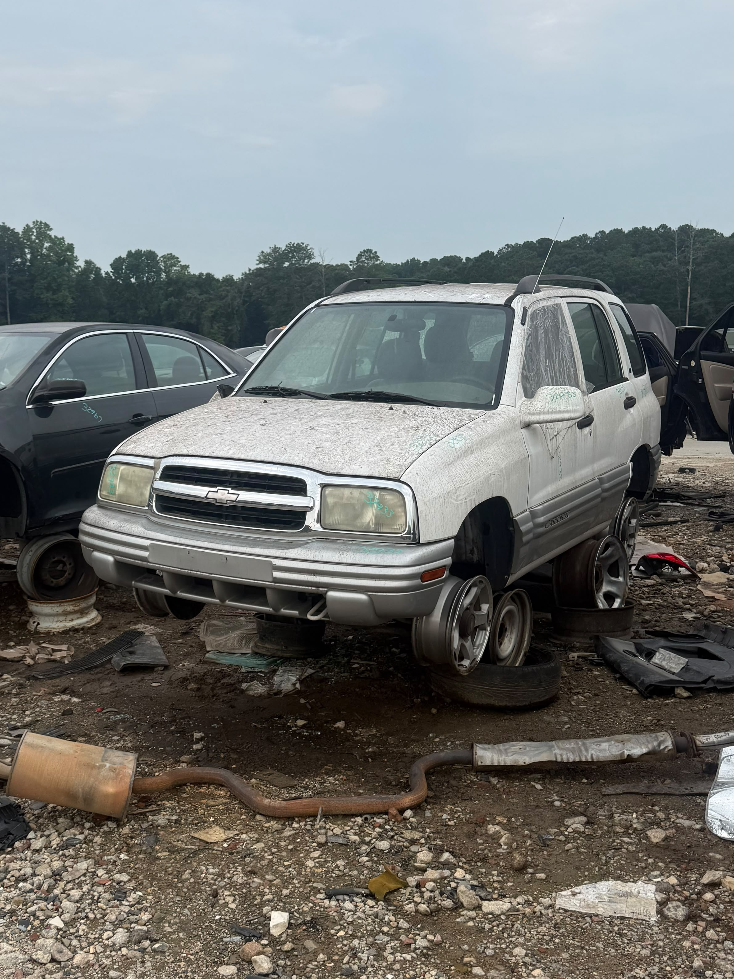 2001 CHEVROLET Tracker
