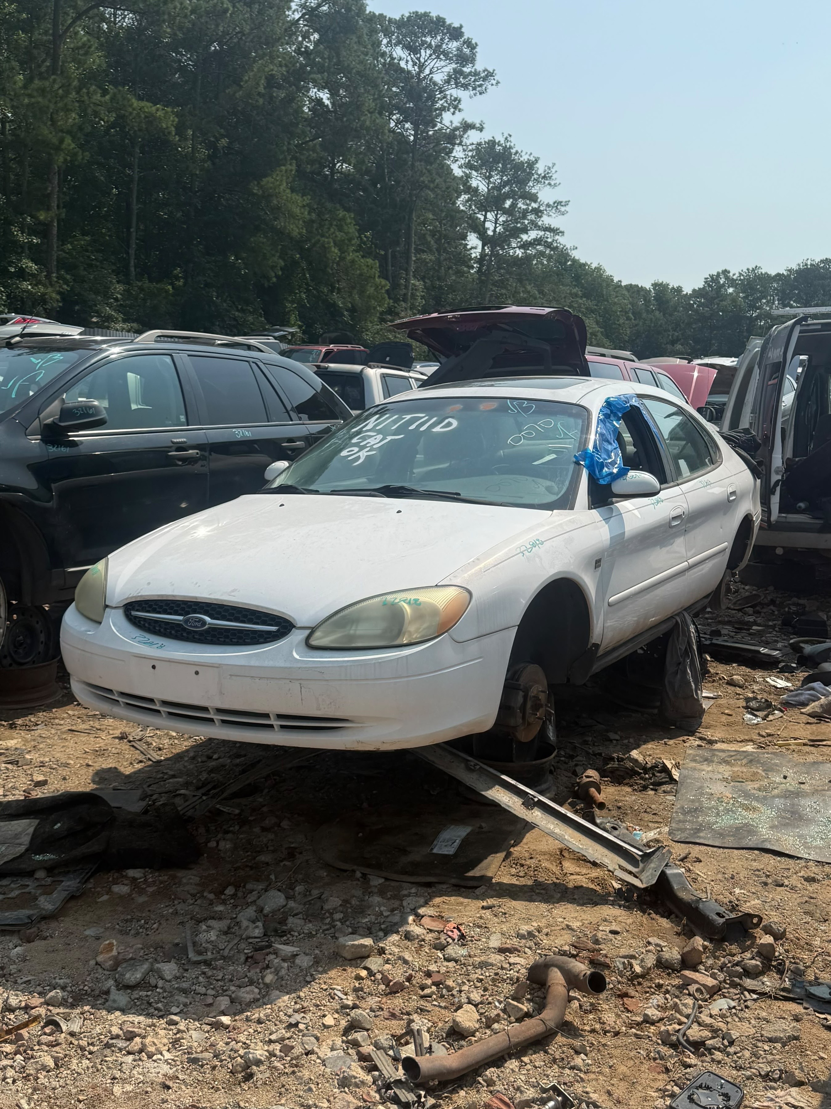 2003 FORD Taurus