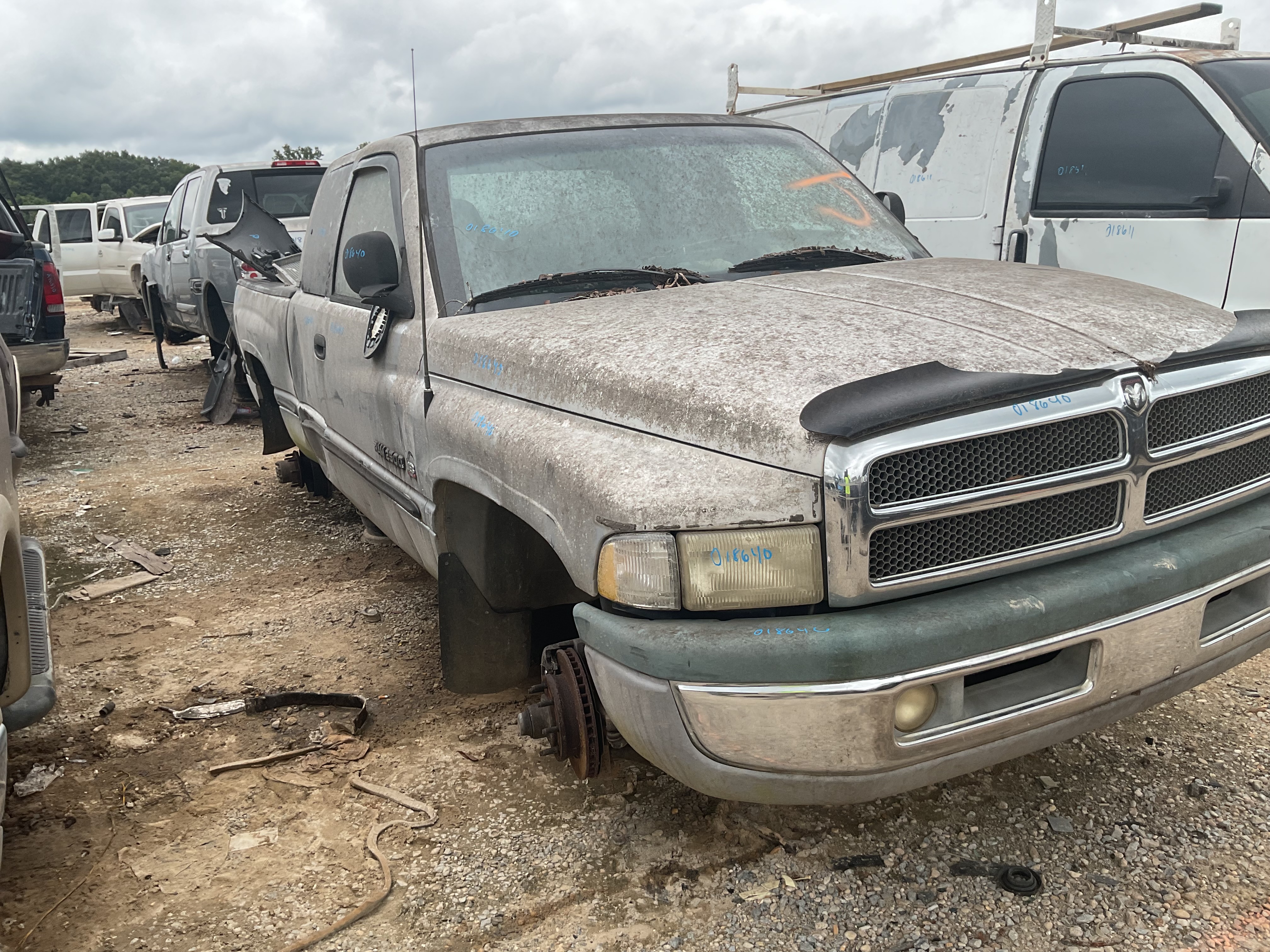 Thumbnail 3