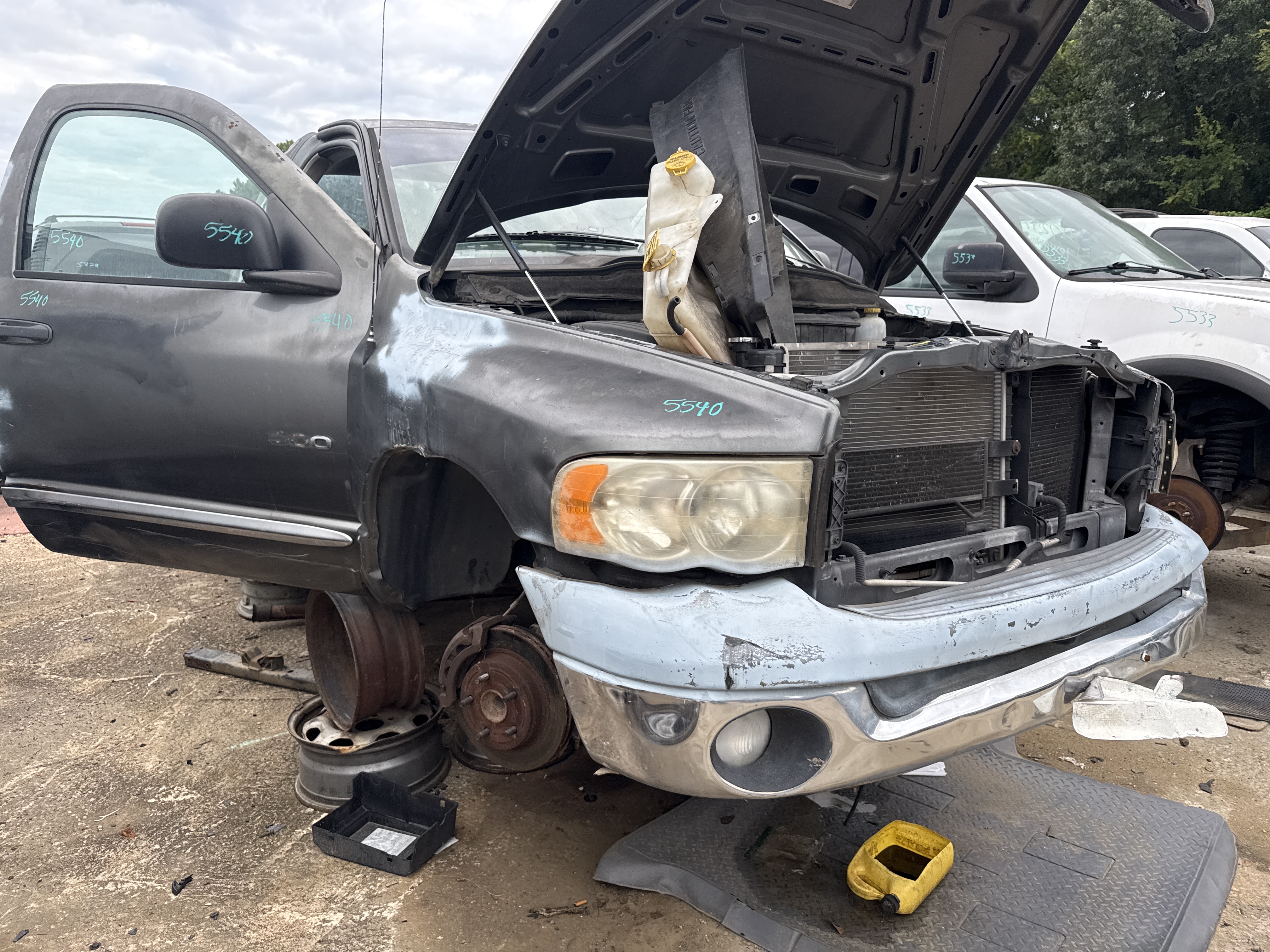 2005 DODGE Ram