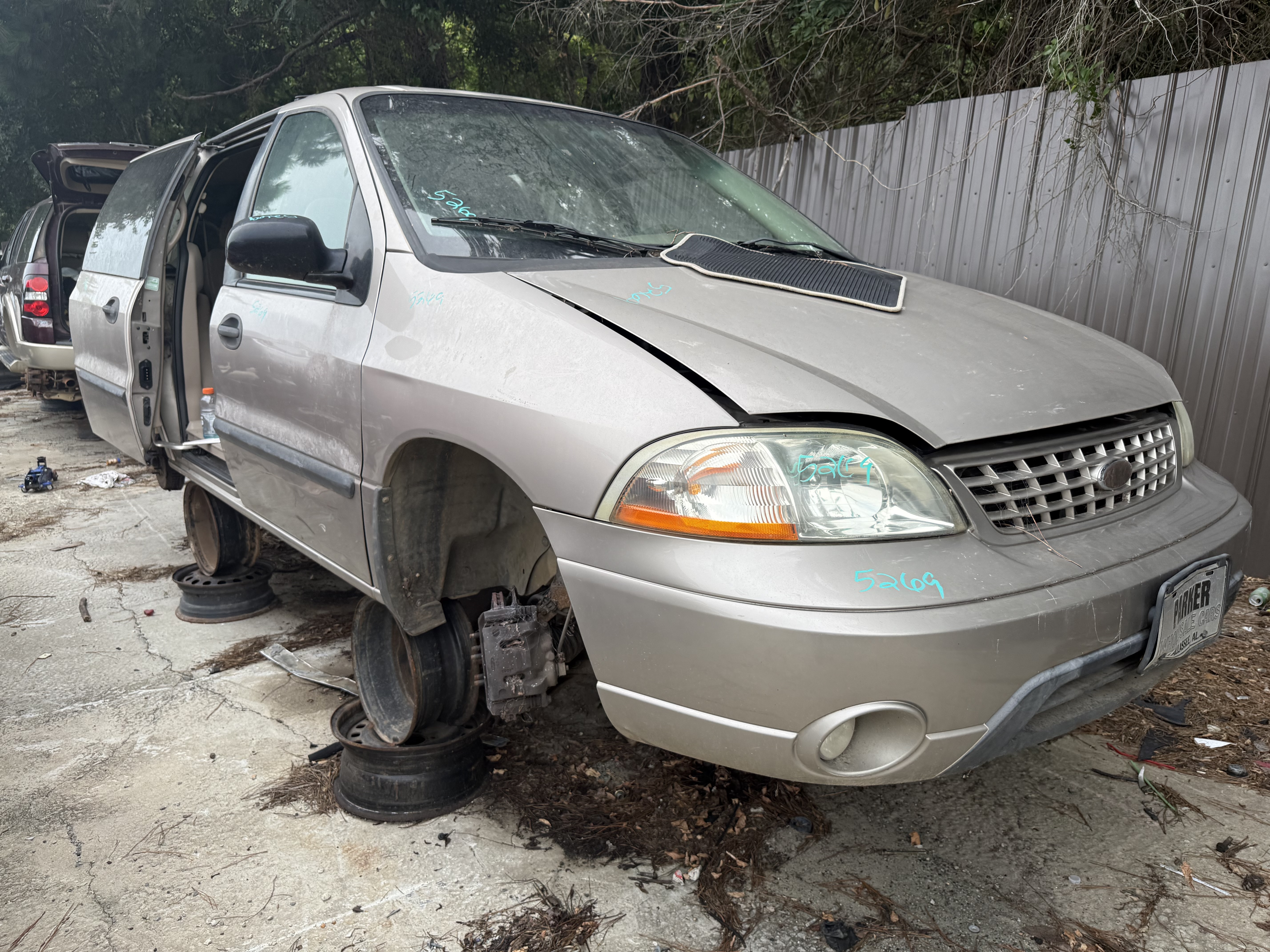 2003 FORD Windstar