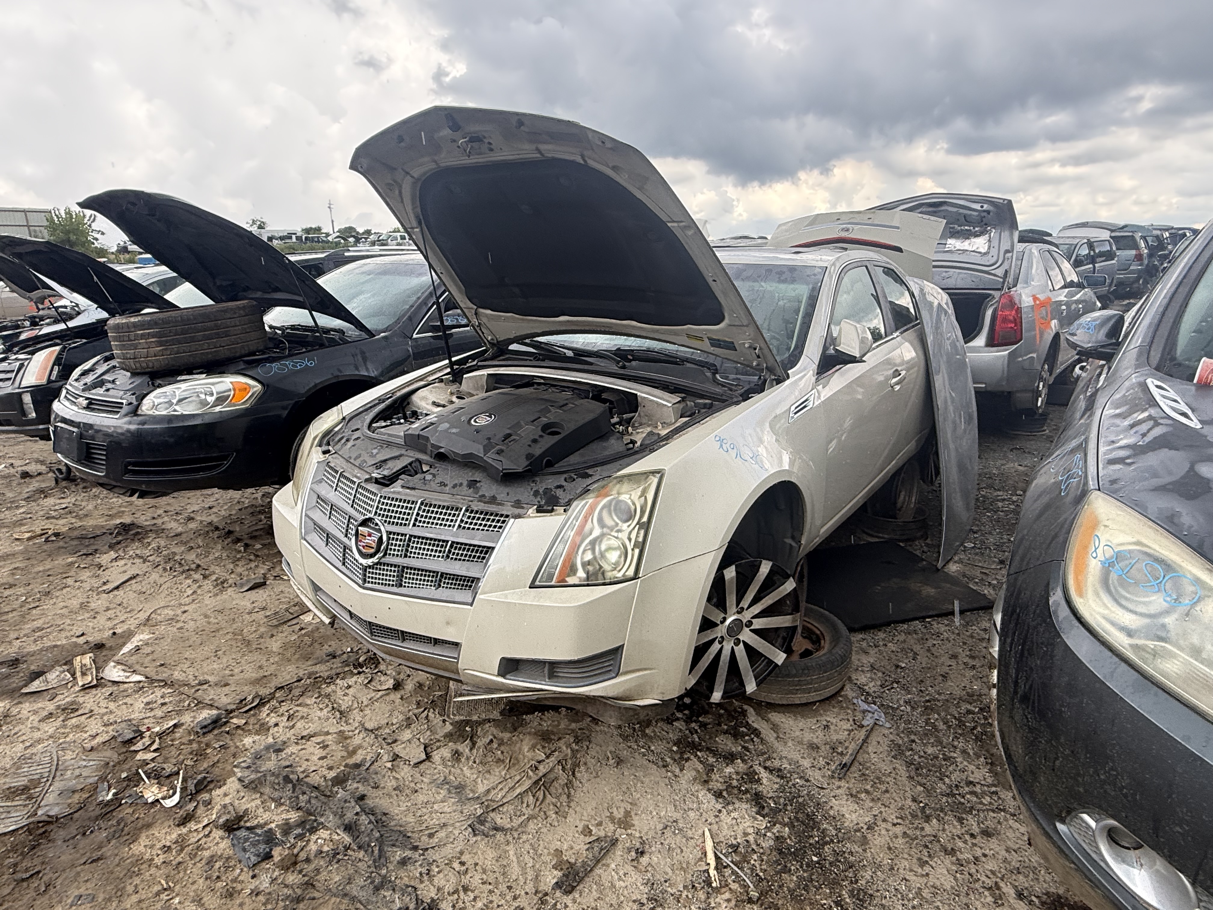 2010 CADILLAC Cts