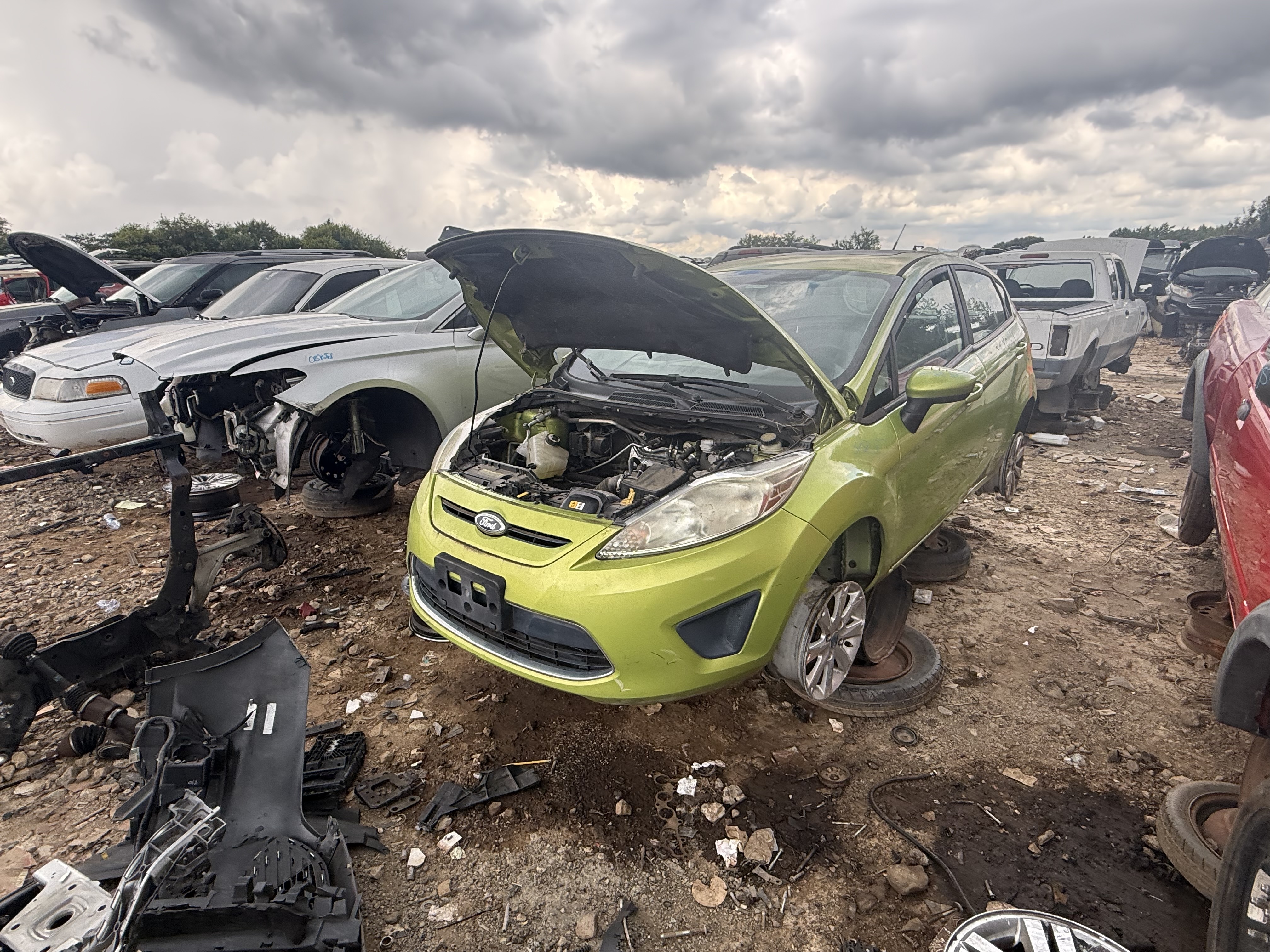 2011 FORD Fiesta