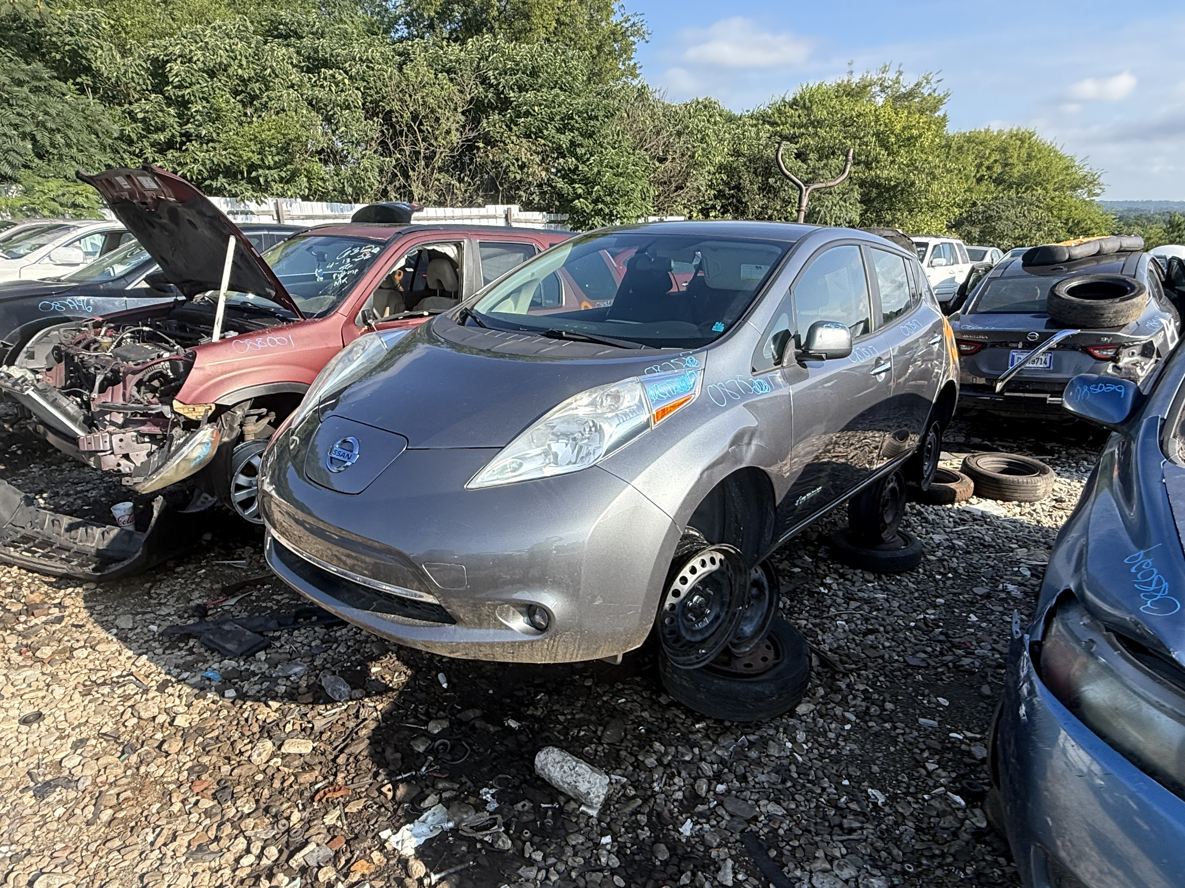 2015 NISSAN Leaf