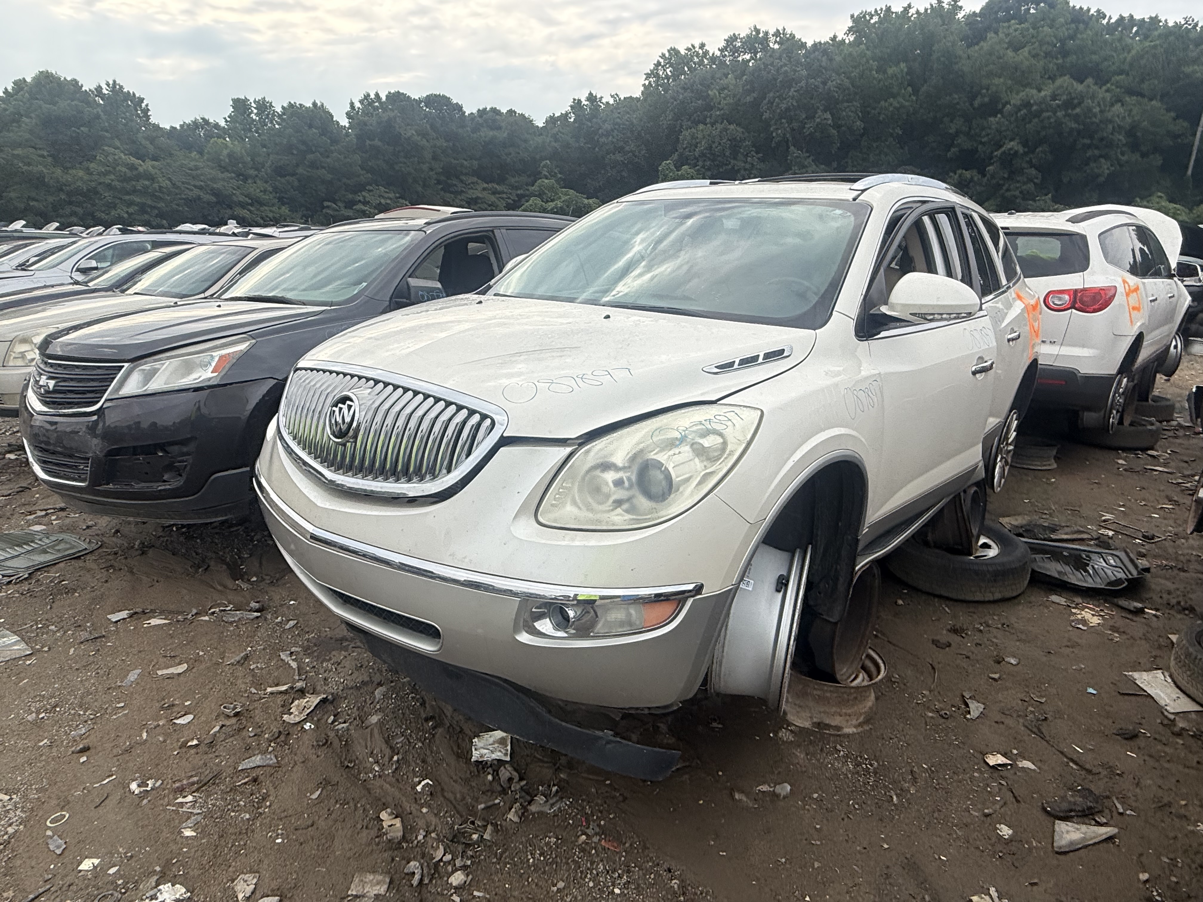 2011 BUICK Enclave