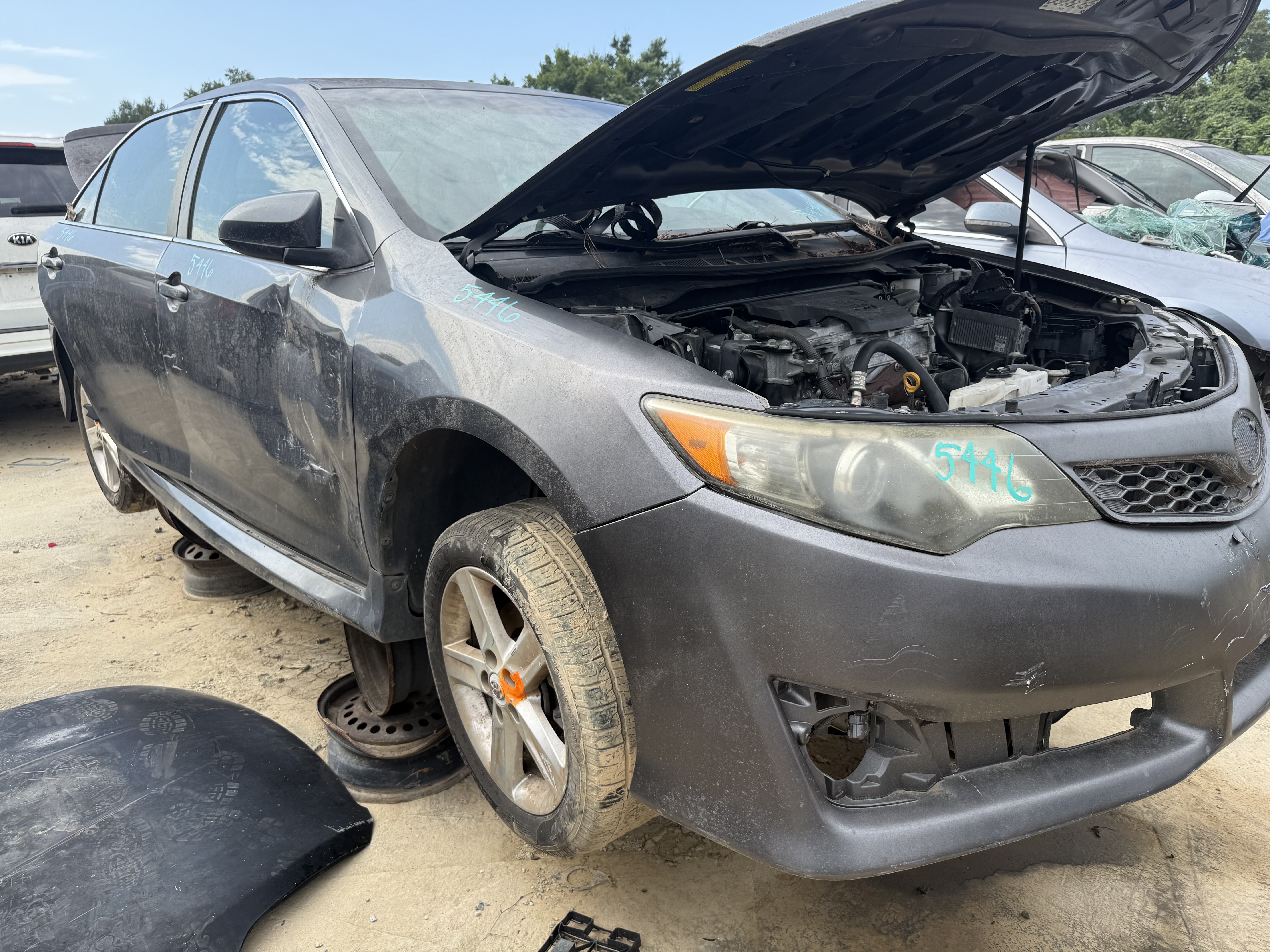 2012 TOYOTA Camry