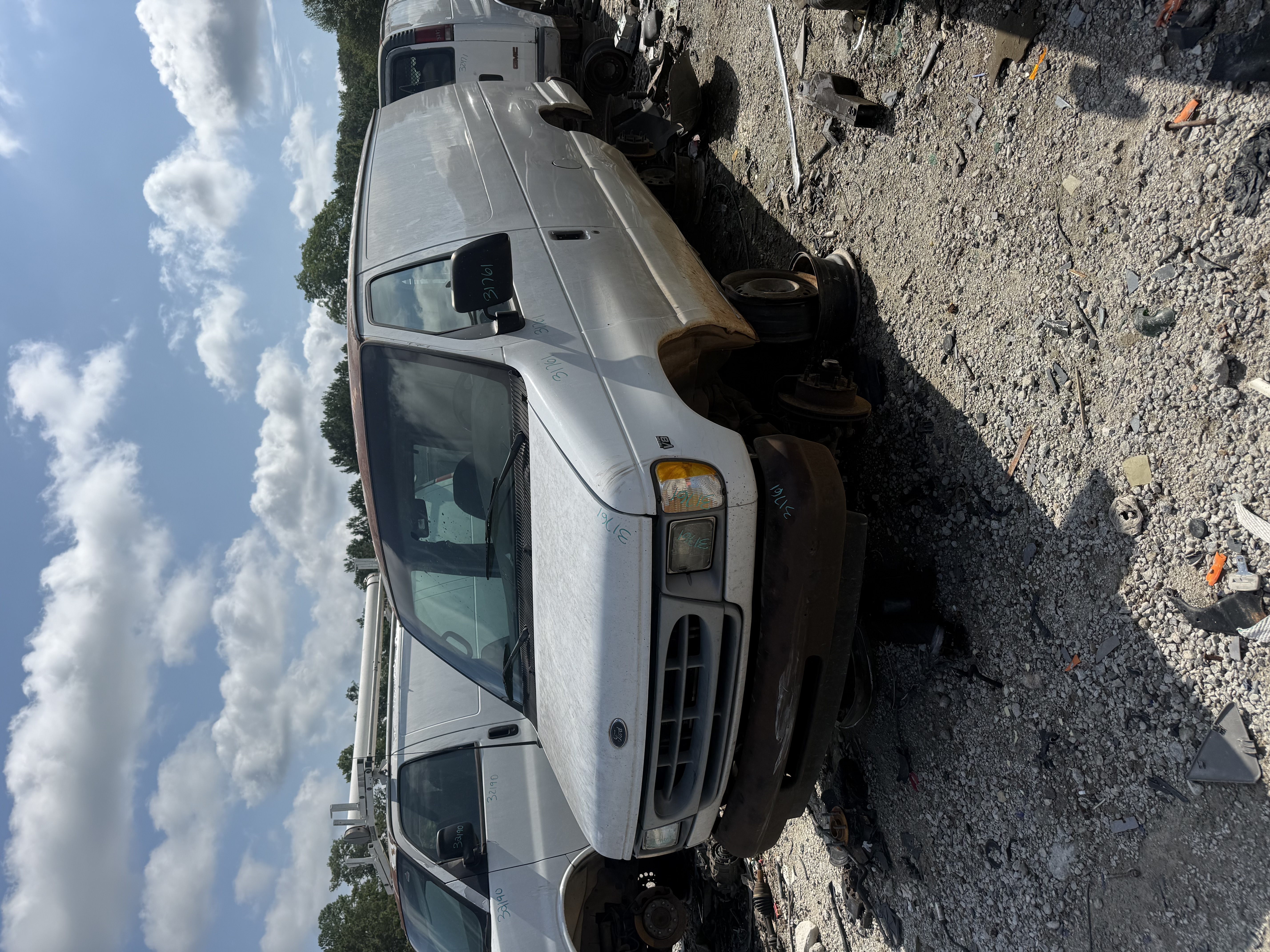 2001 FORD E-250