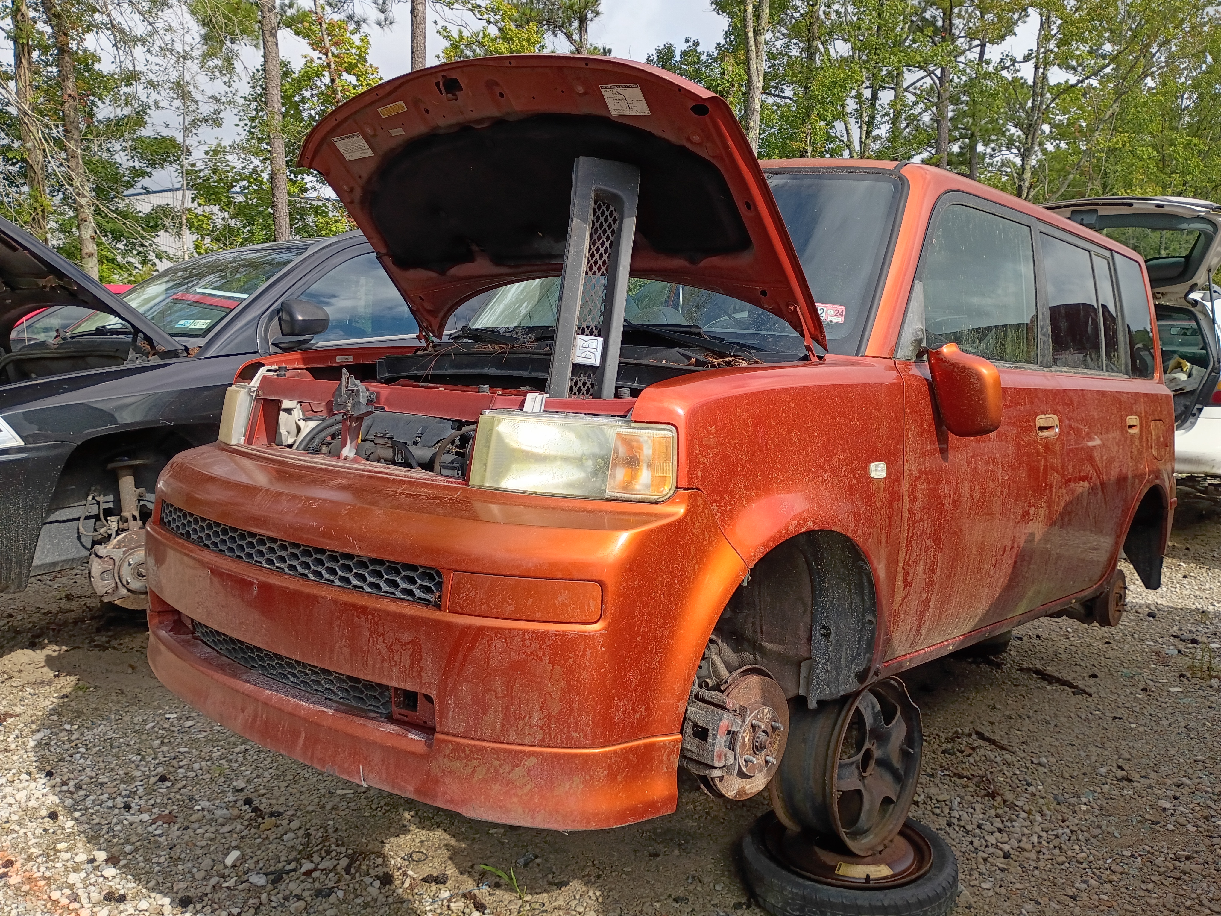 2004 TOYOTA Scion xB