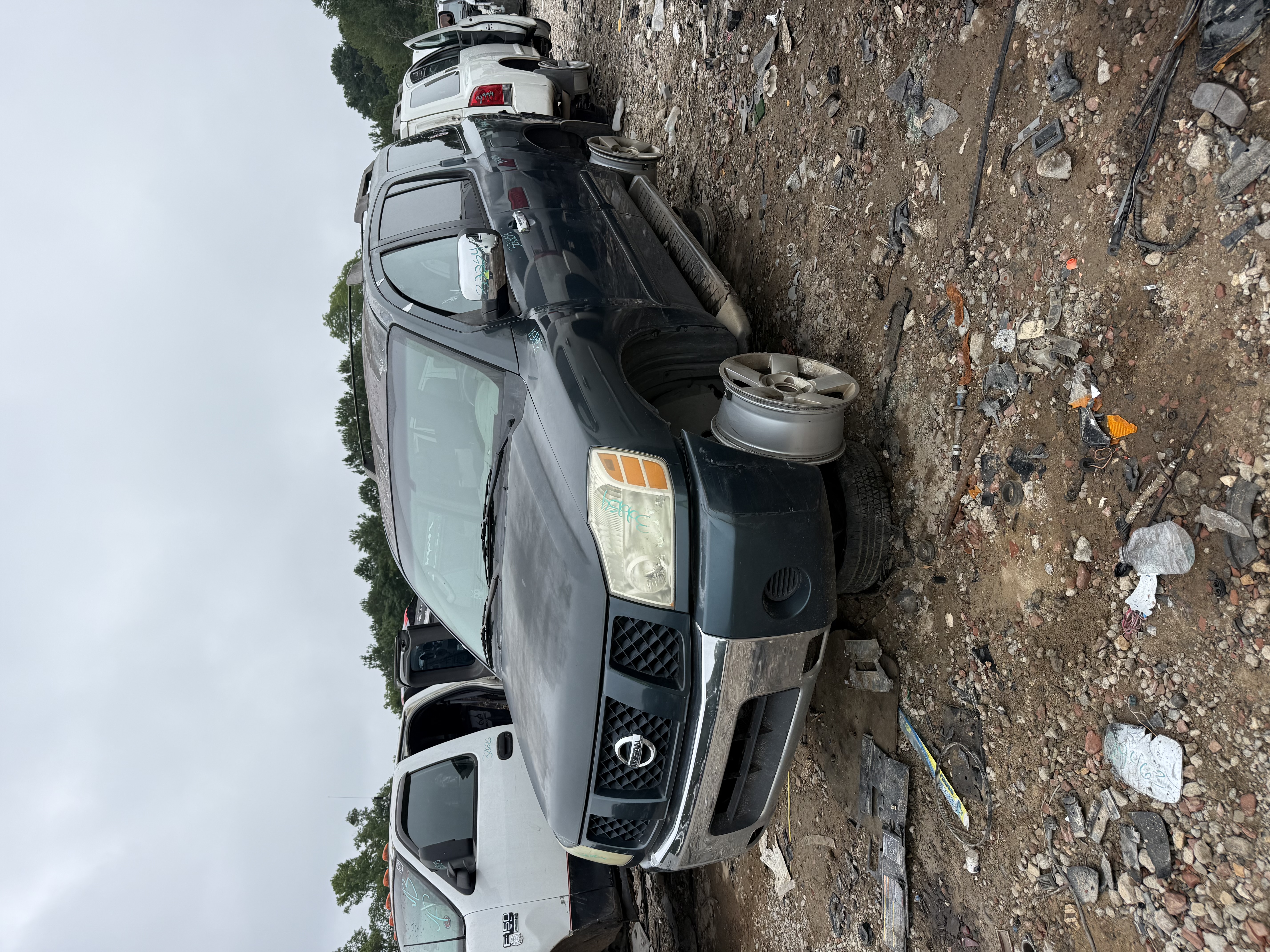 2004 NISSAN Armada