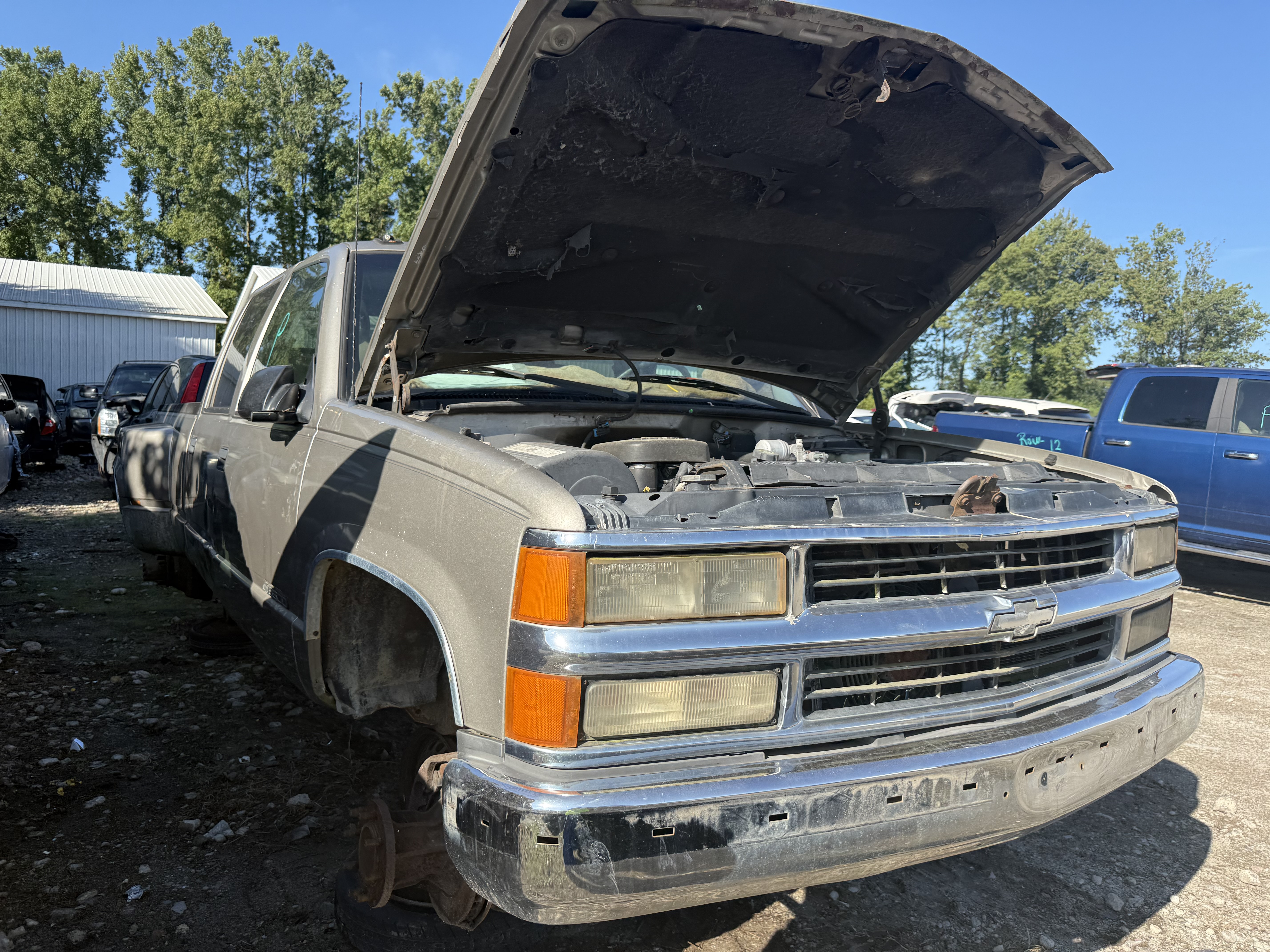 2000 CHEVROLET GMT-400