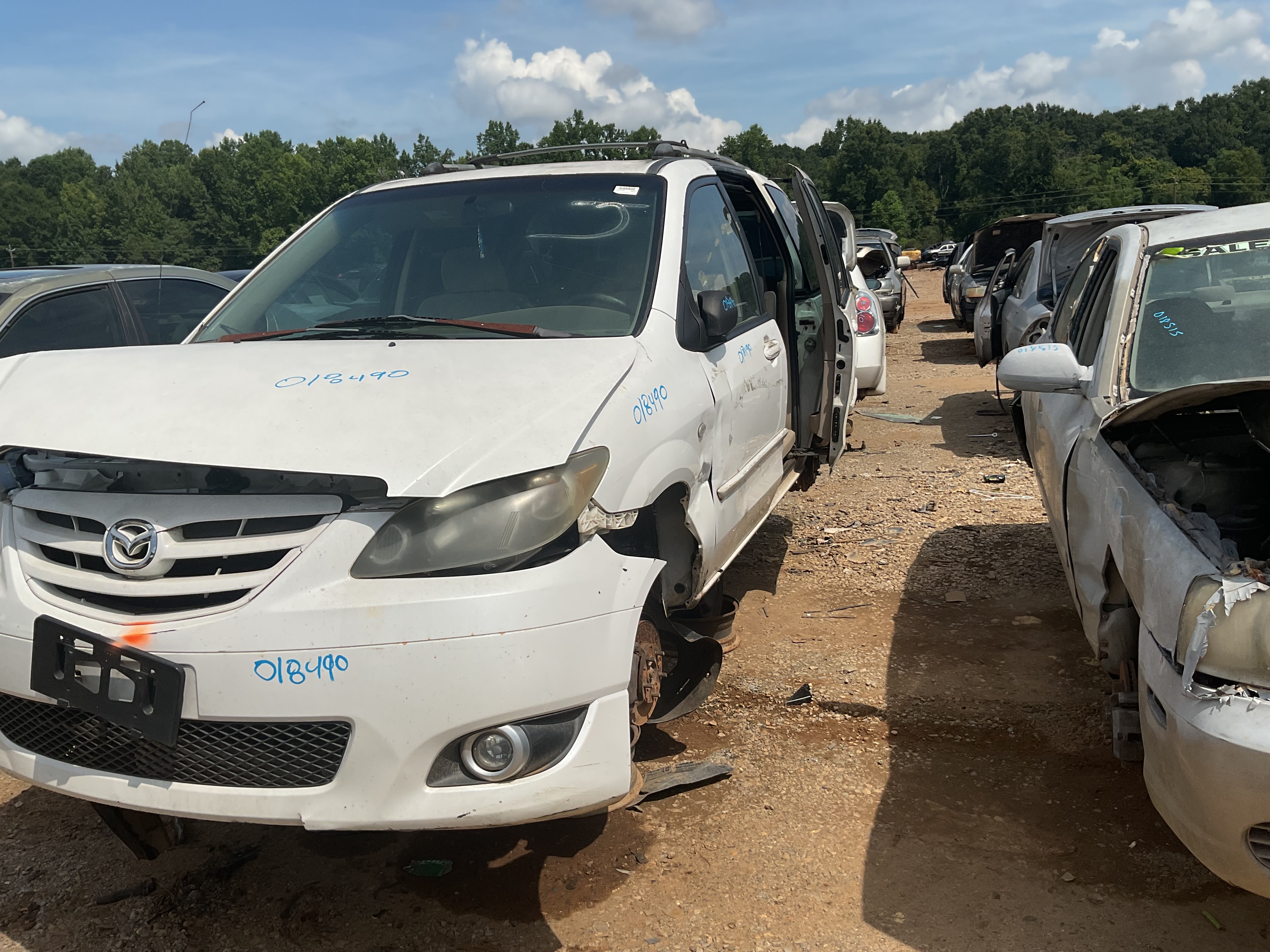 2005 MAZDA Mpv