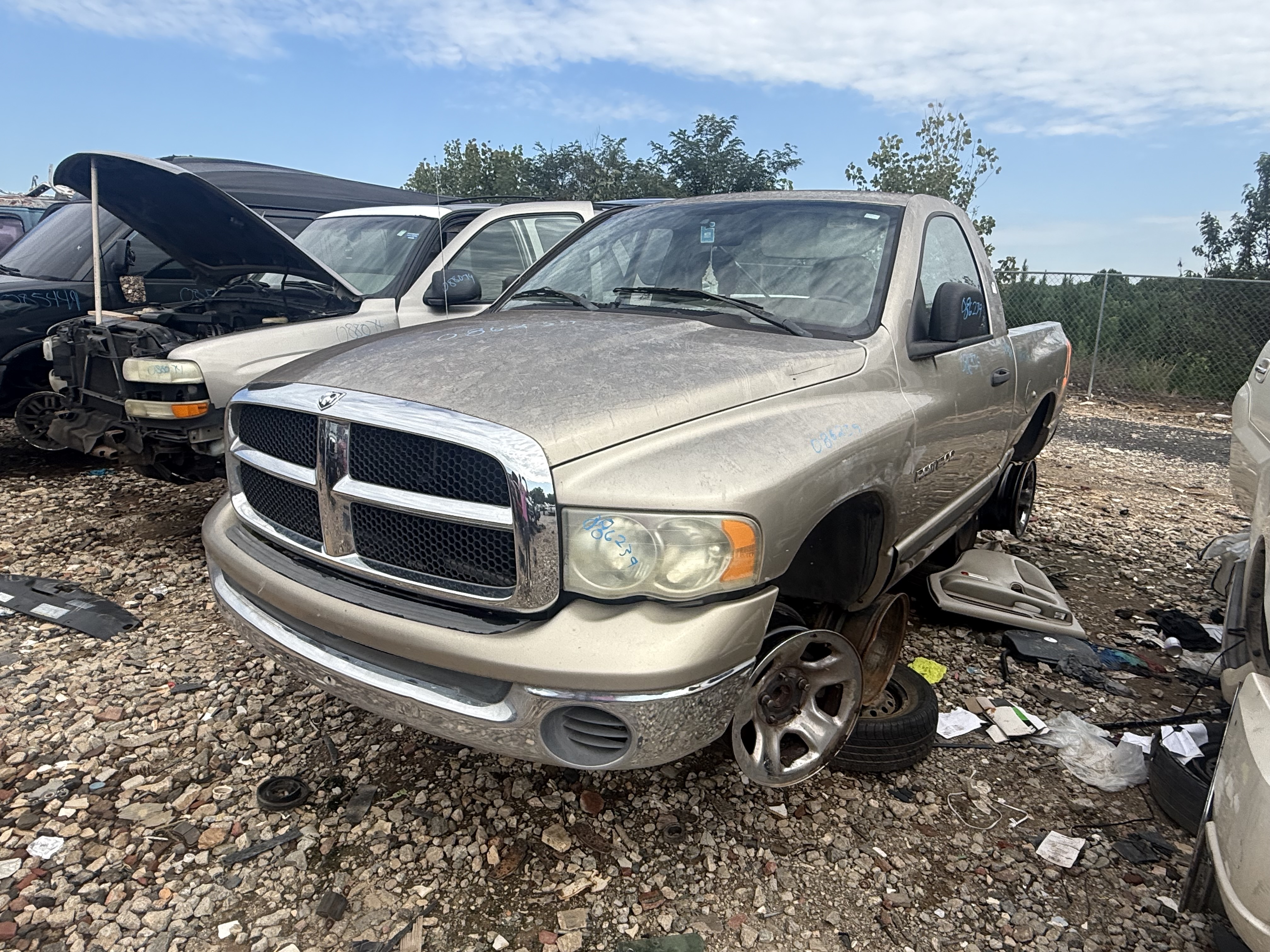 2004 DODGE Ram
