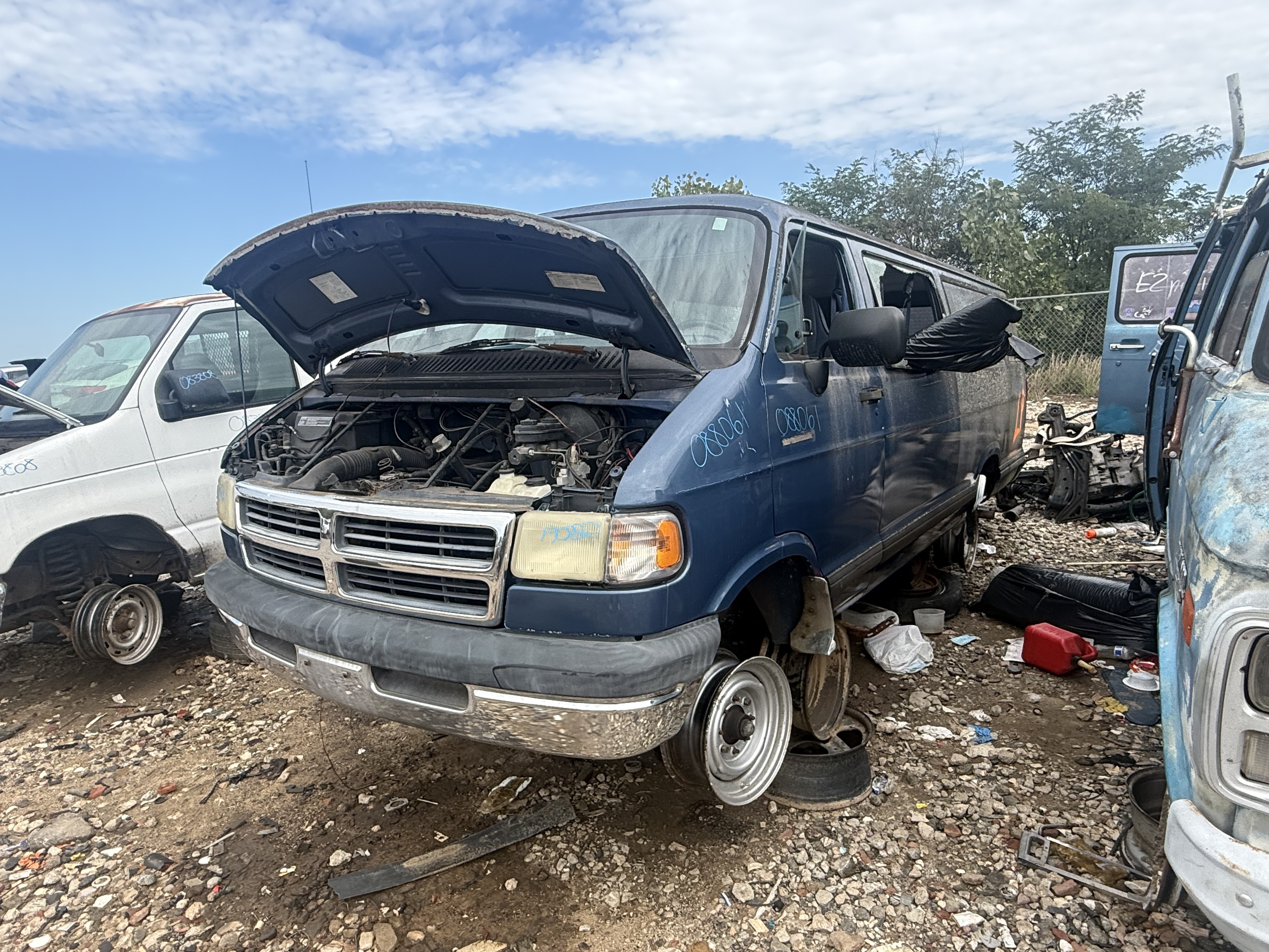 1994 DODGE Ram Wagon