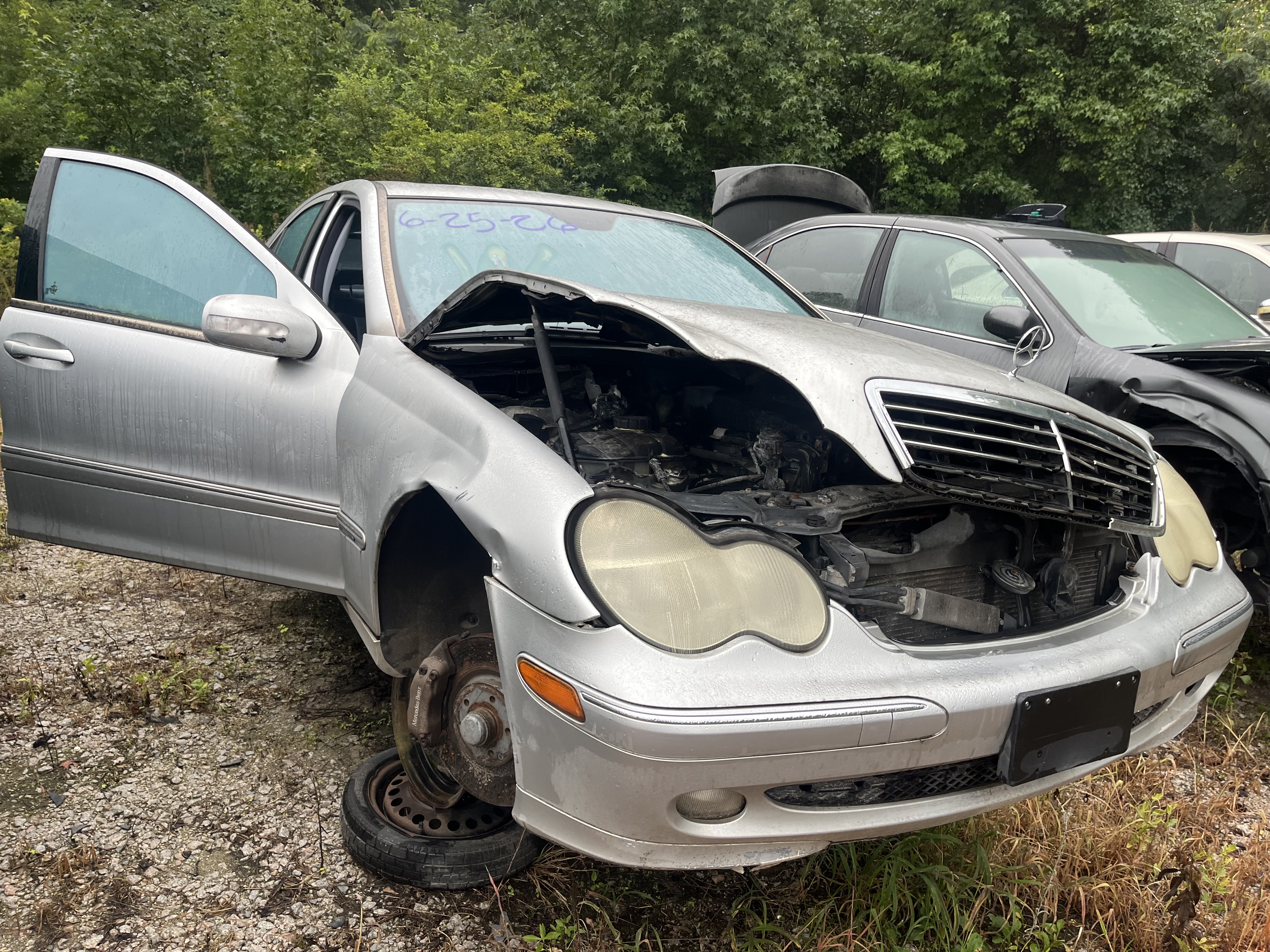 2004 MERCEDES-BENZ C-Class