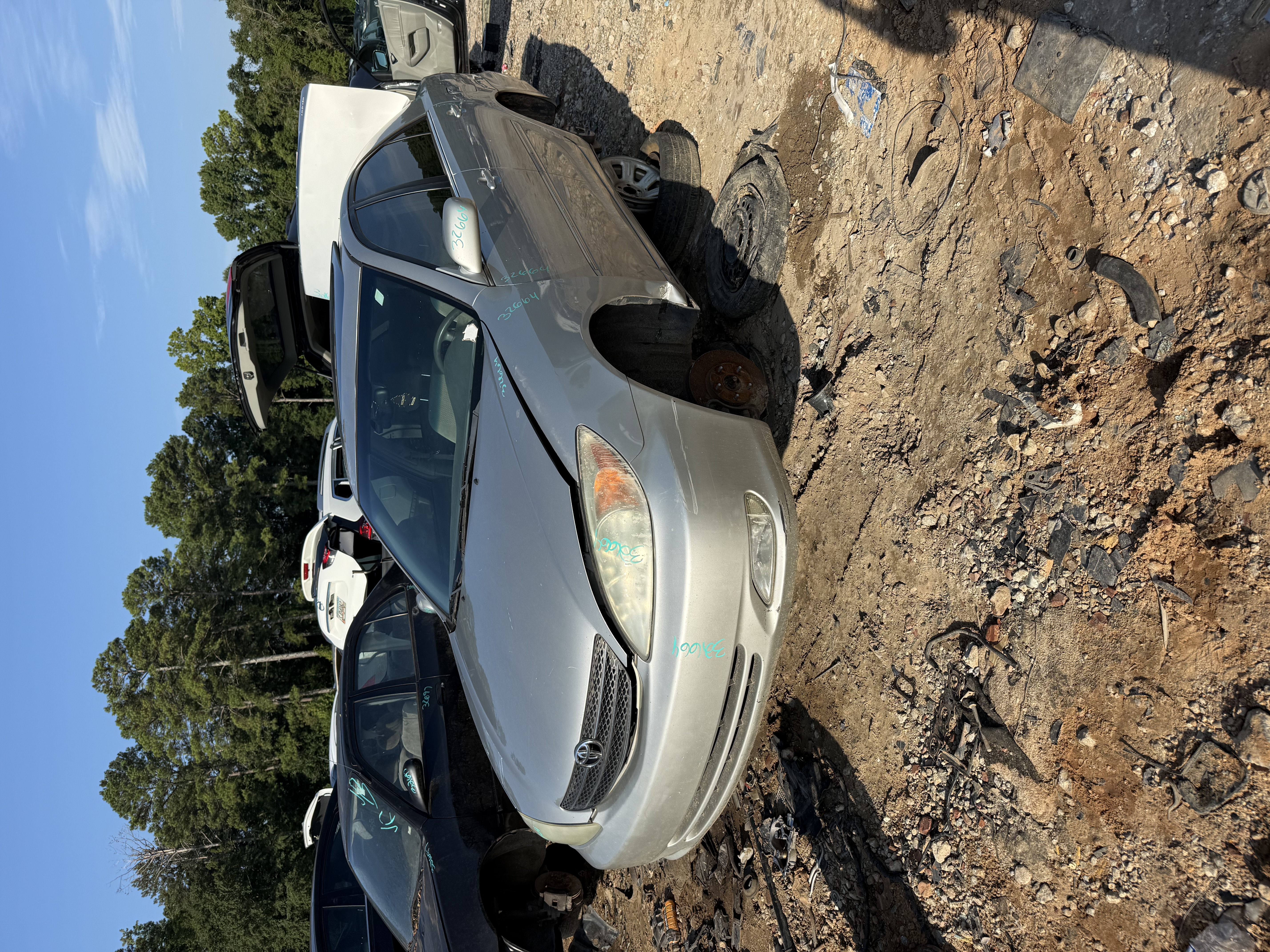 2004 TOYOTA Camry