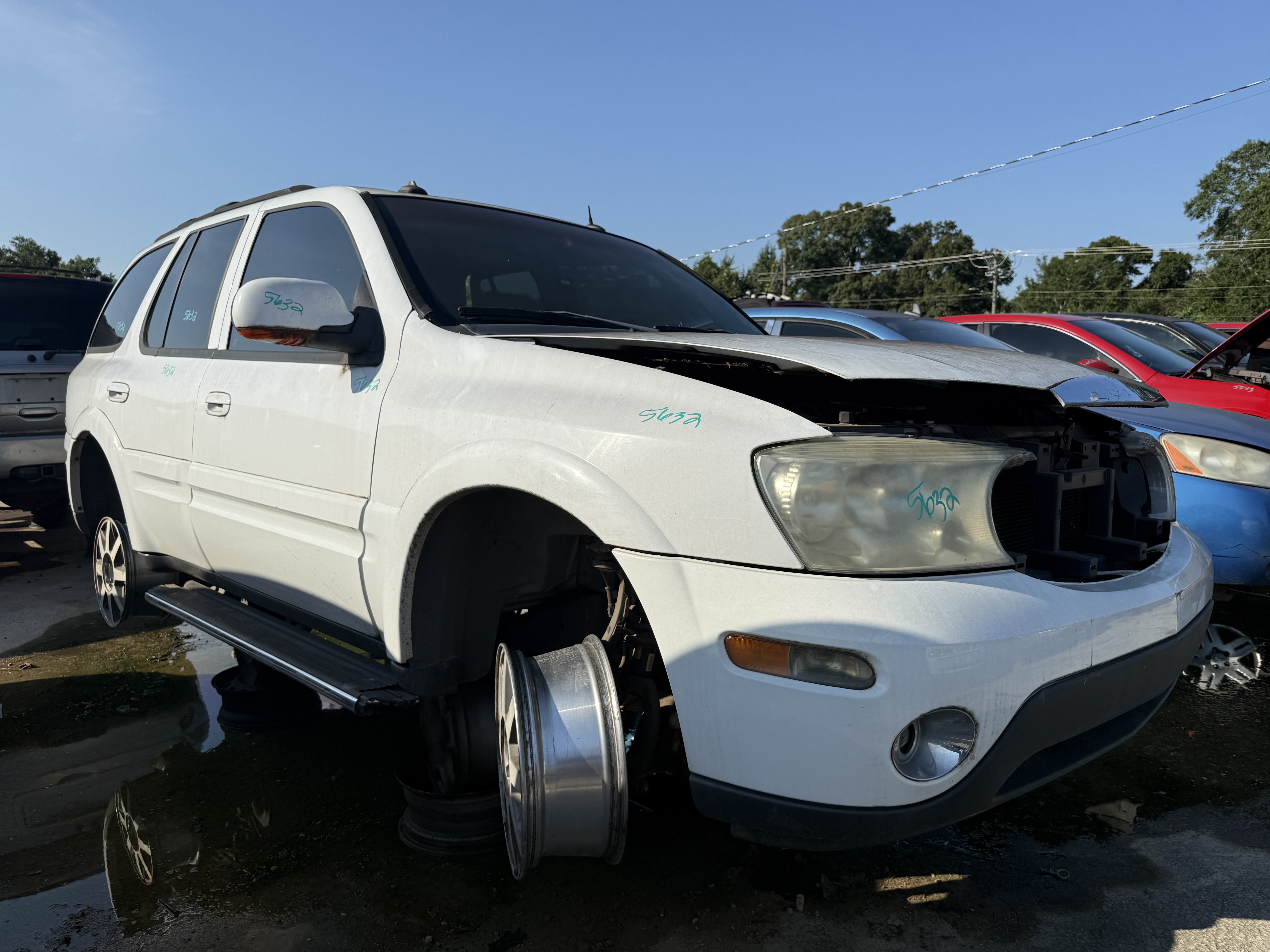 2004 BUICK Rainier