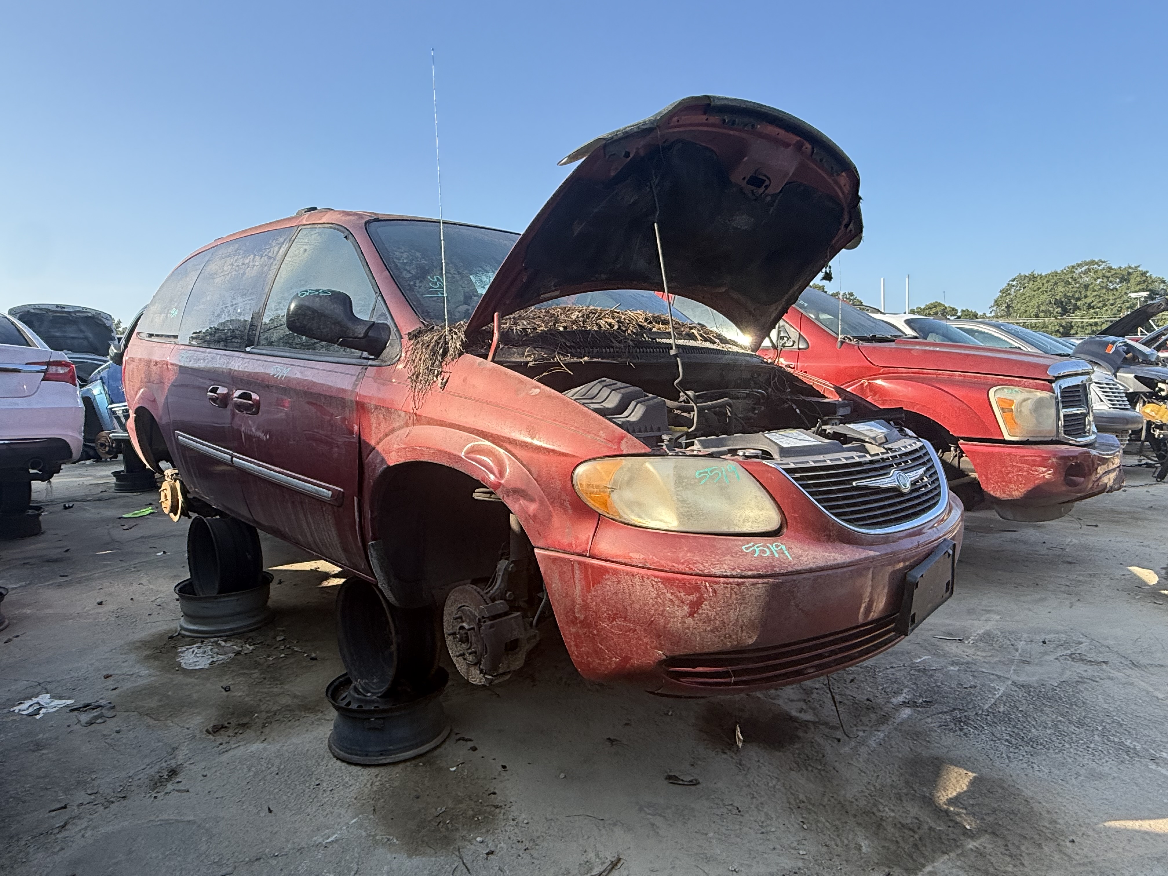 2004 CHRYSLER Town and Country