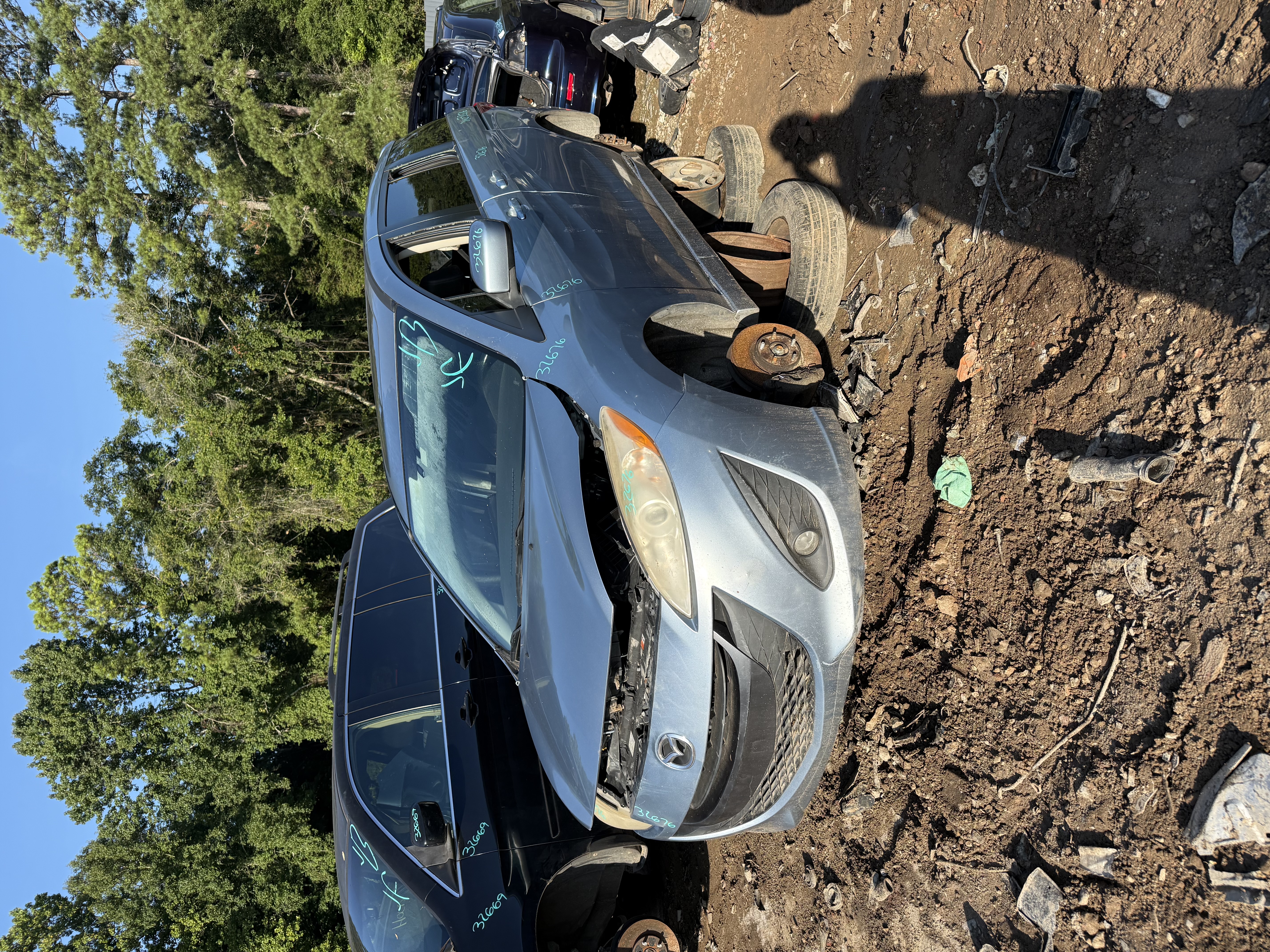 2012 MAZDA Mazda5