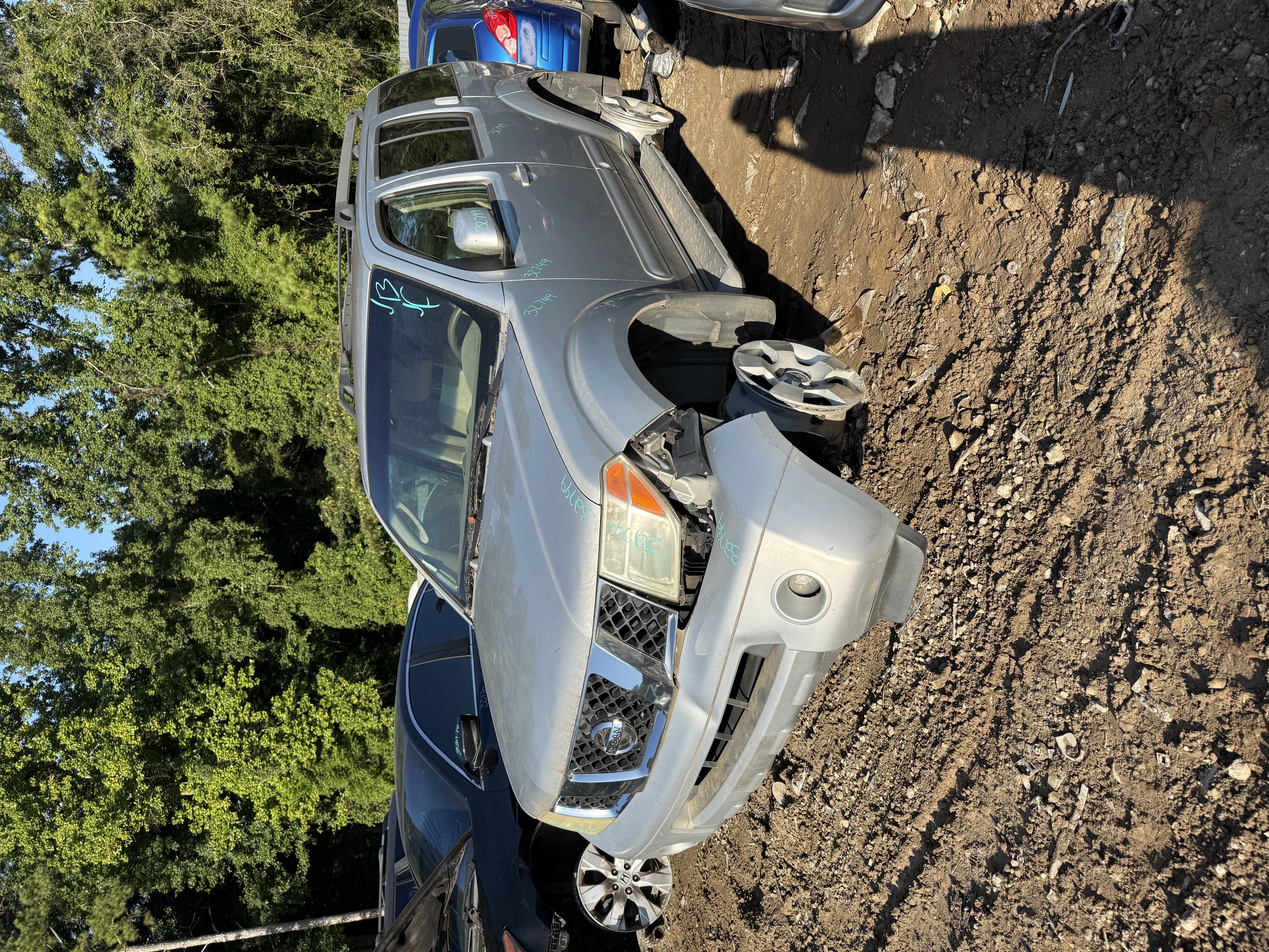 2005 NISSAN Pathfinder