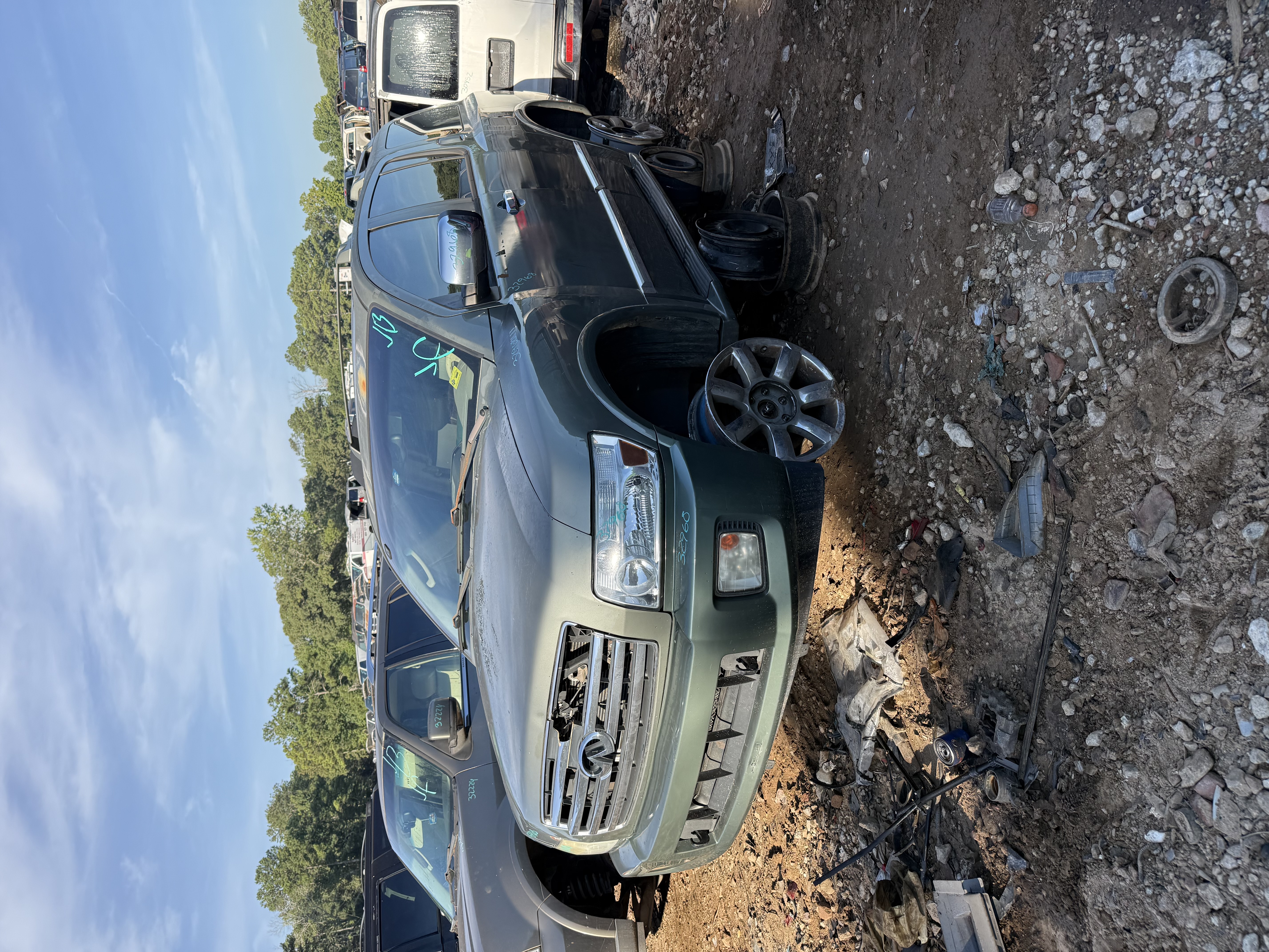 2005 INFINITI Qx56