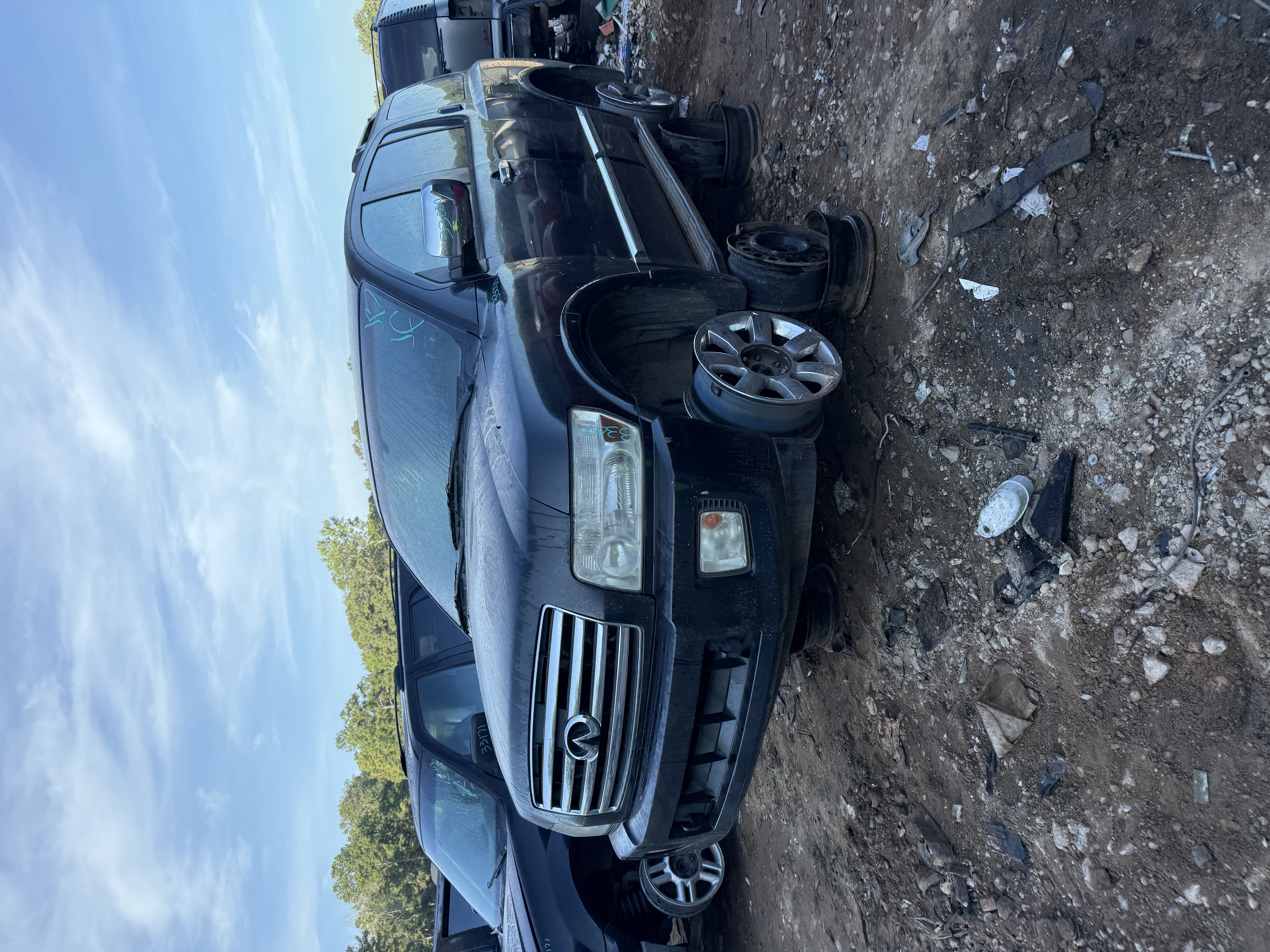 2005 INFINITI Qx56