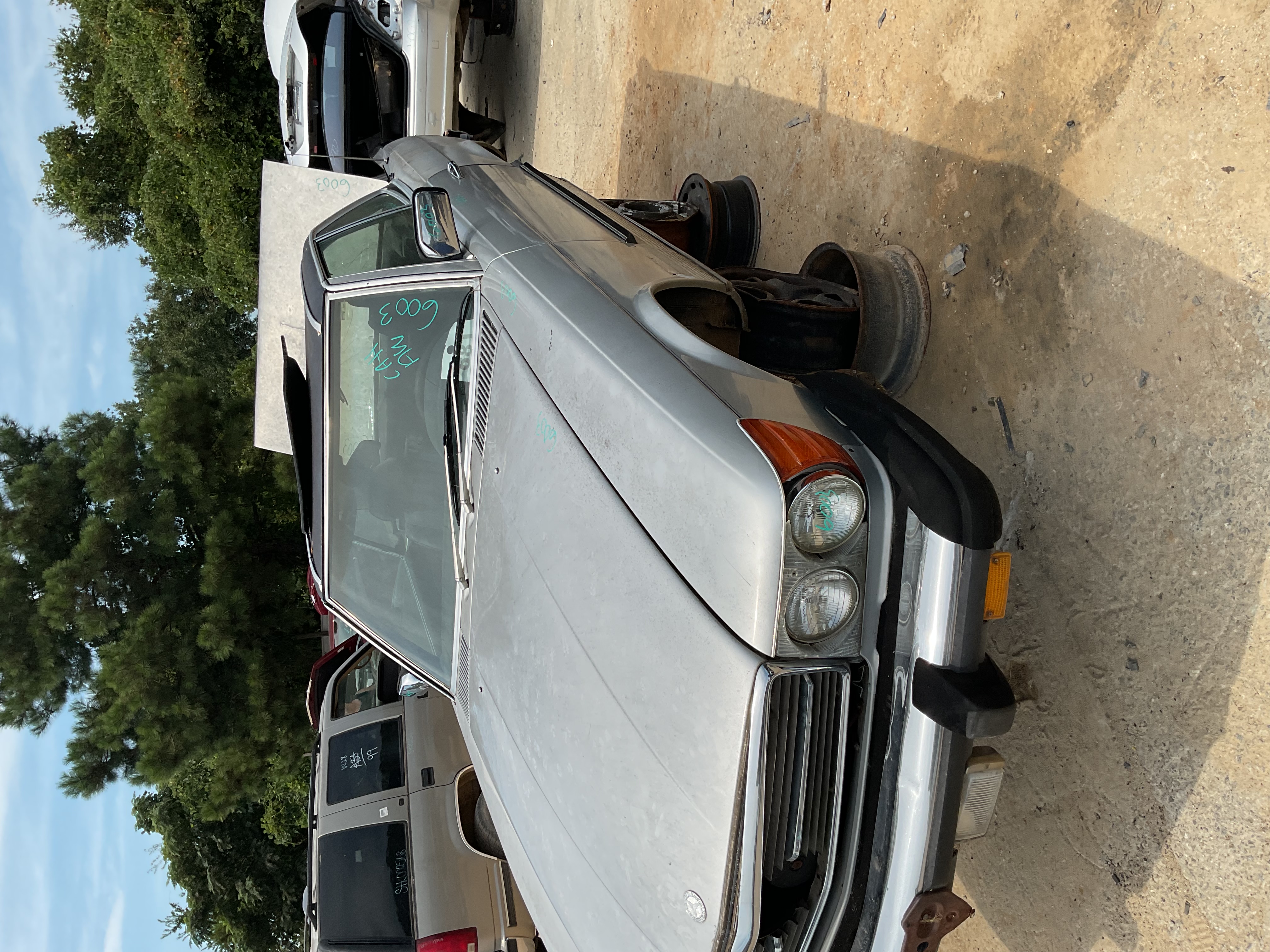 1985 MERCEDES-BENZ 380