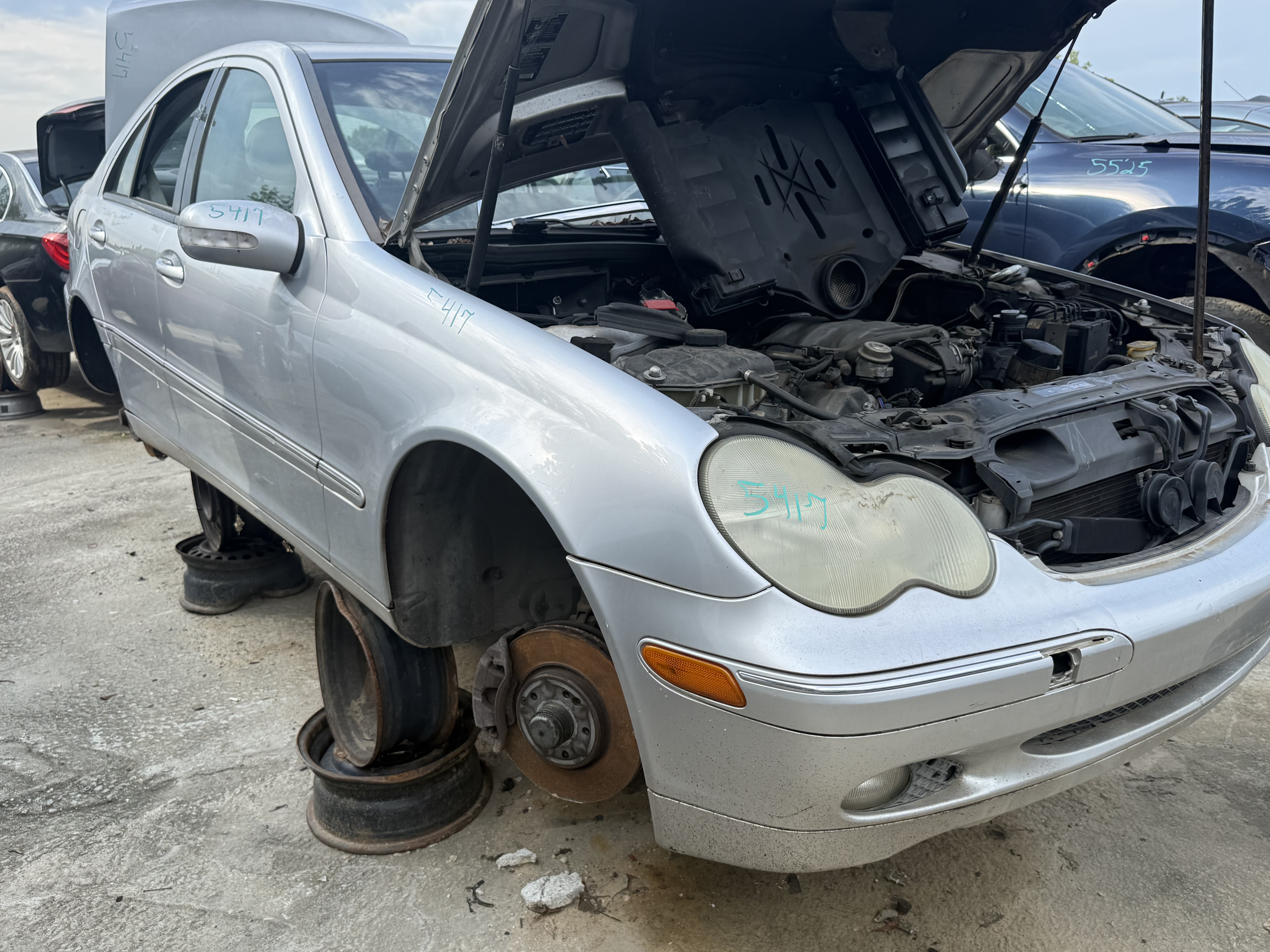 2003 MERCEDES-BENZ C-Class