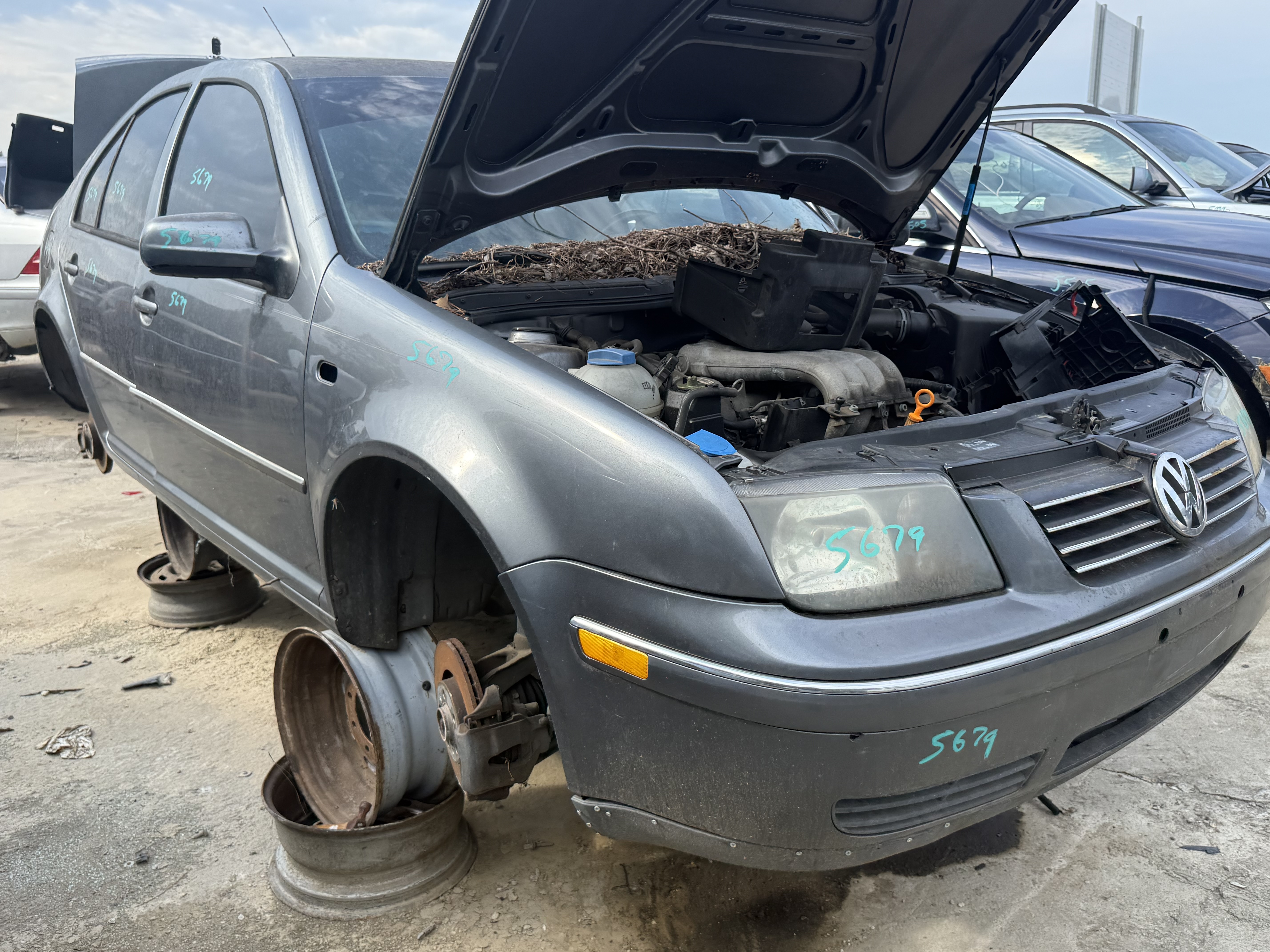 2004 VOLKSWAGEN Jetta