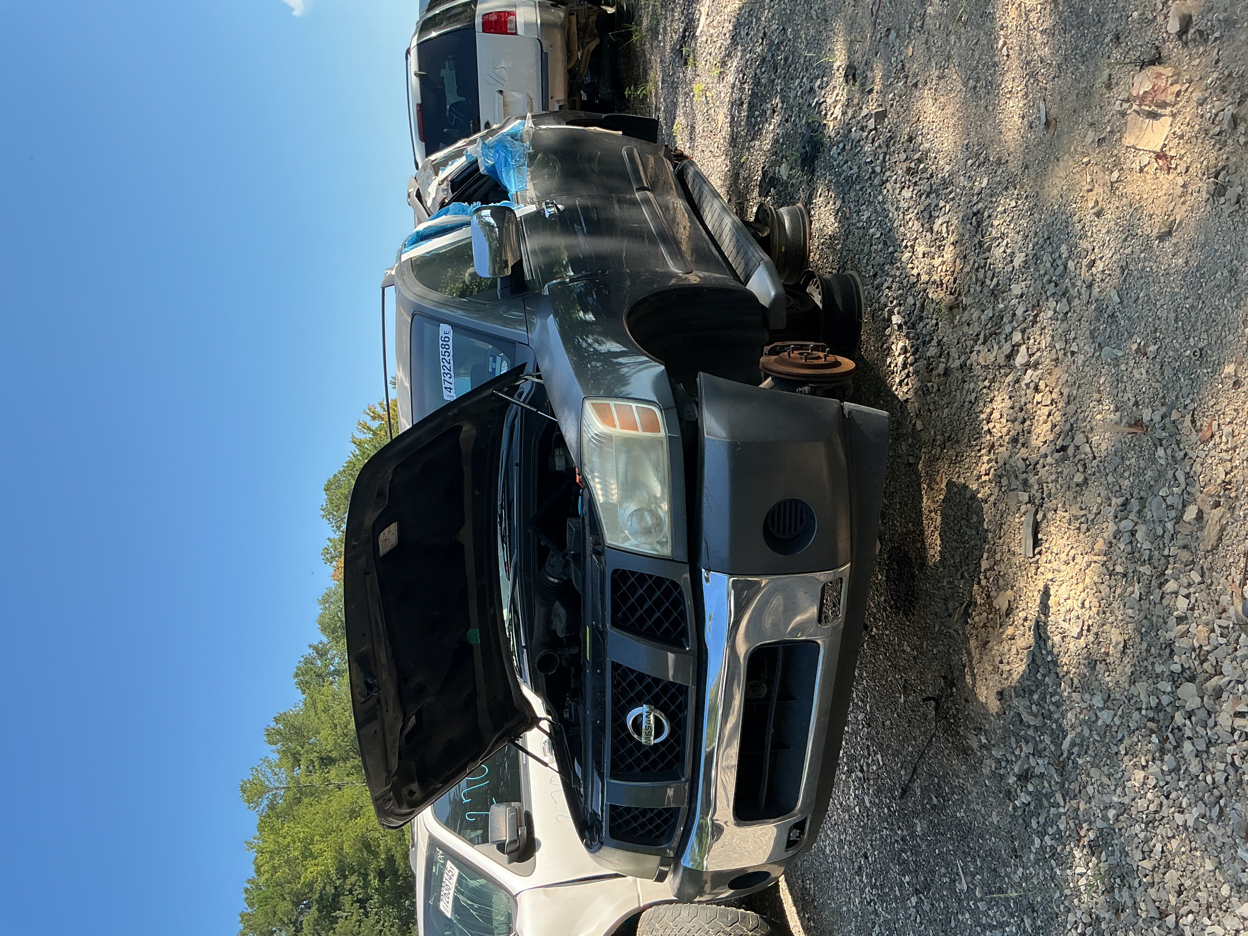 2004 NISSAN Armada