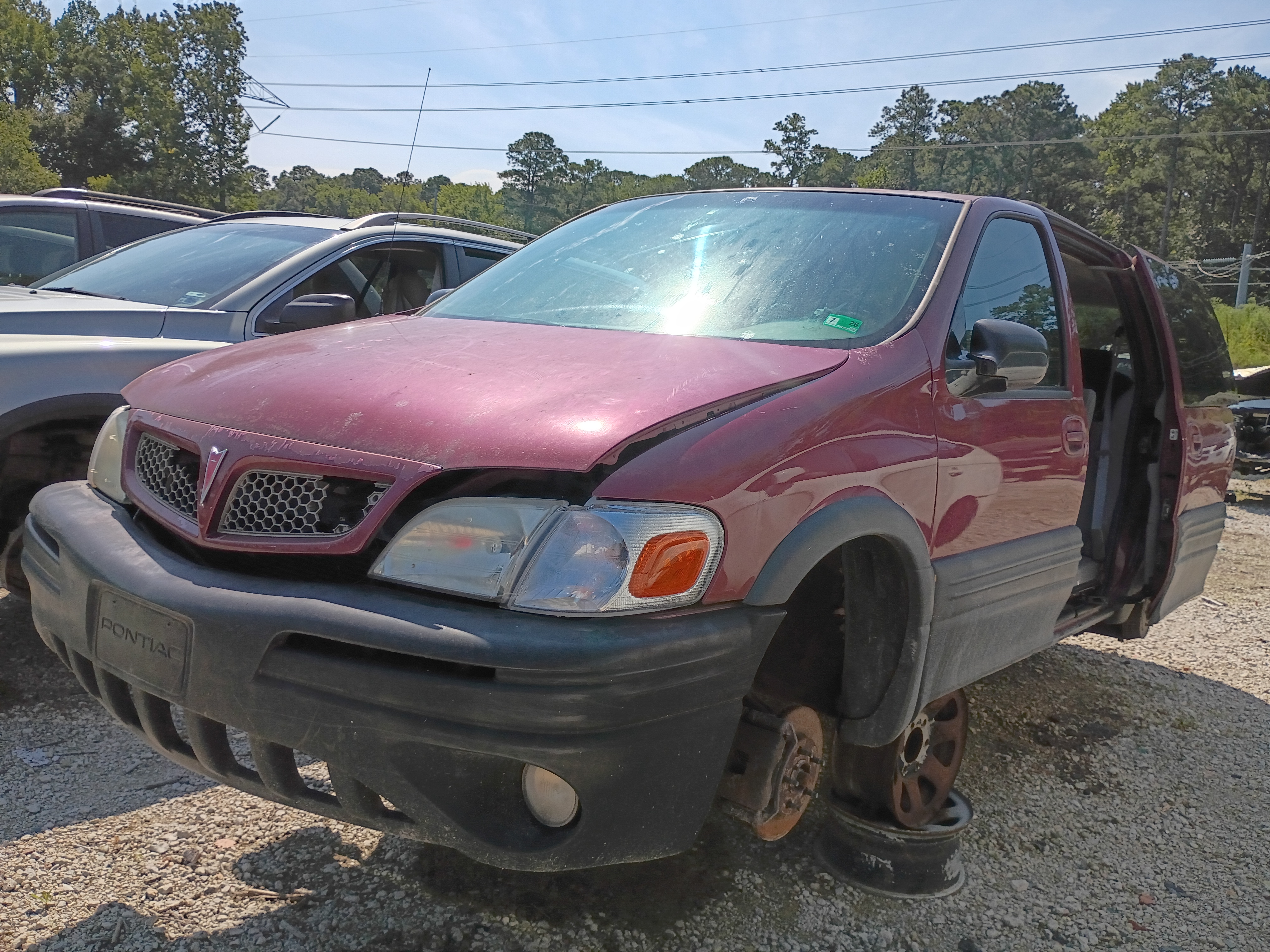 2004 PONTIAC Montana