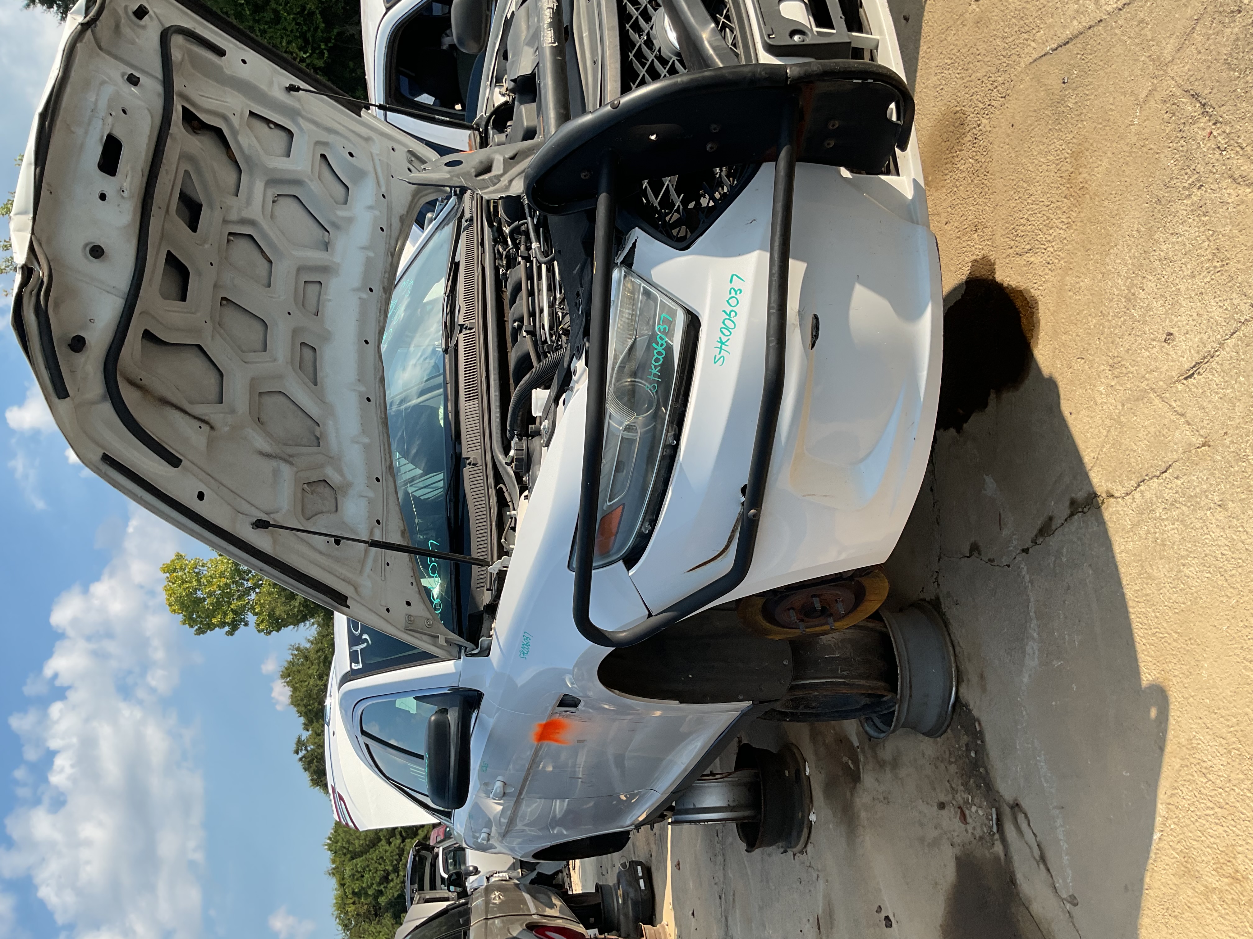 2013 FORD Taurus