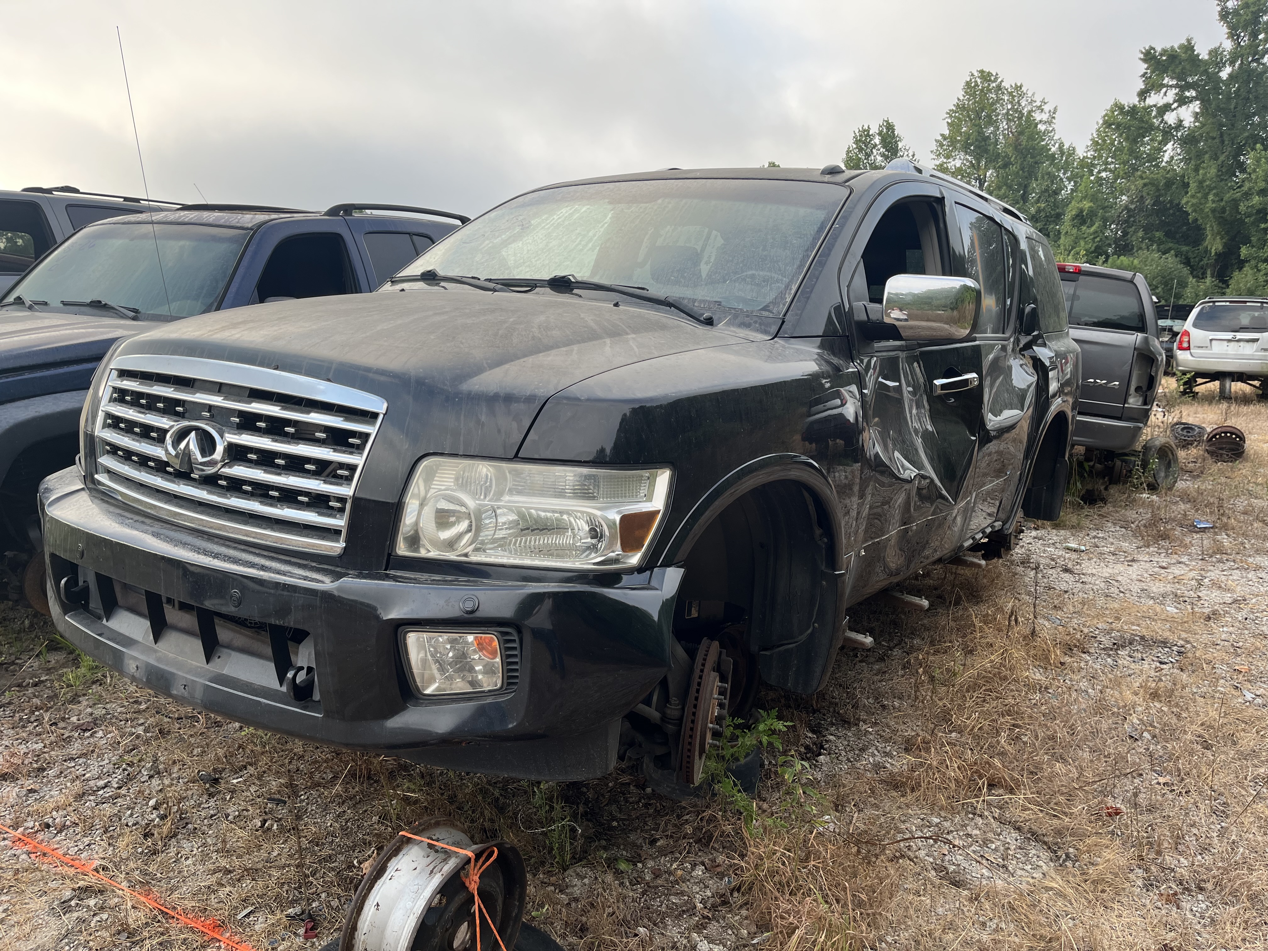 2010 INFINITI Qx56