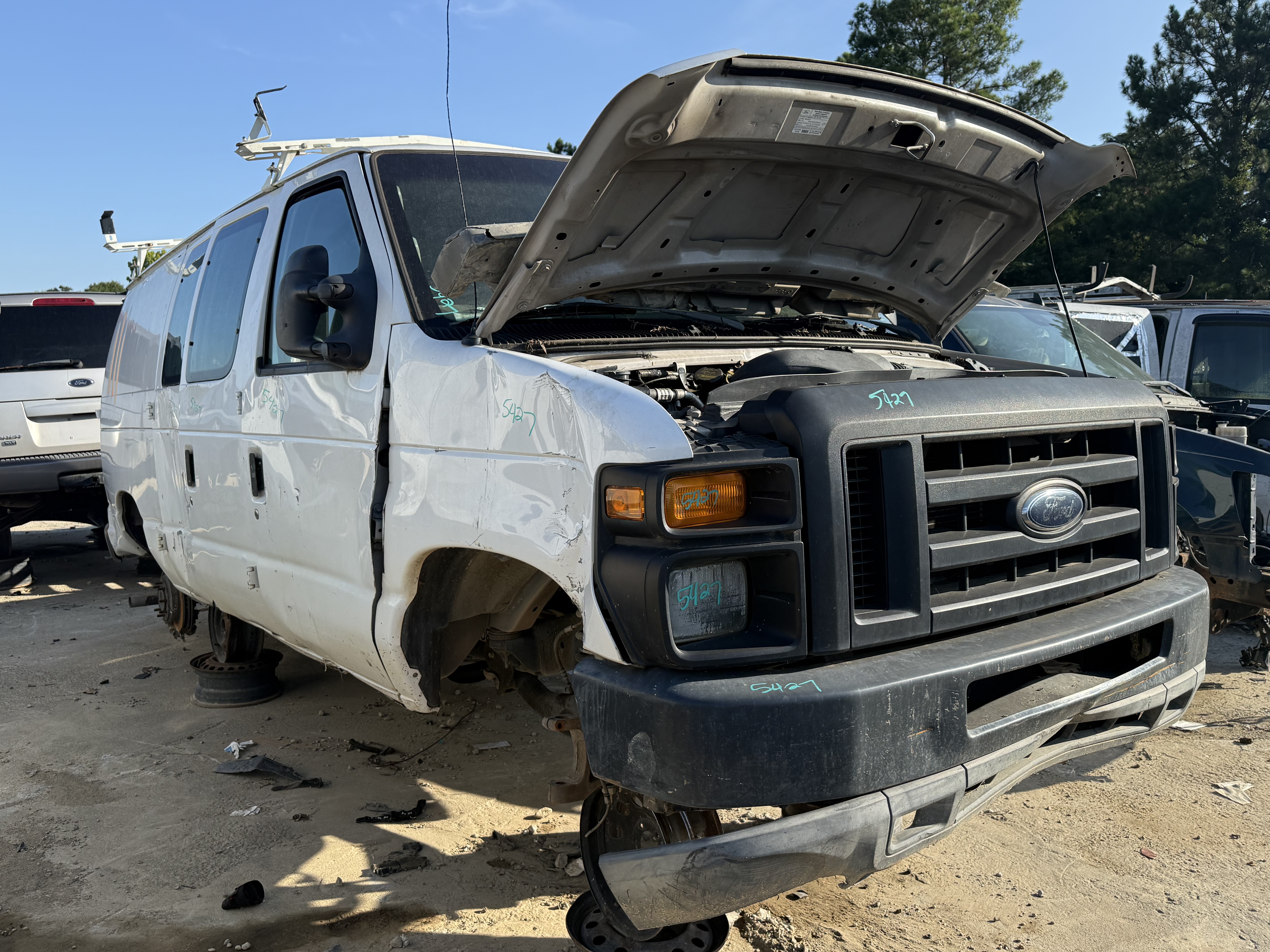 2011 FORD E-150