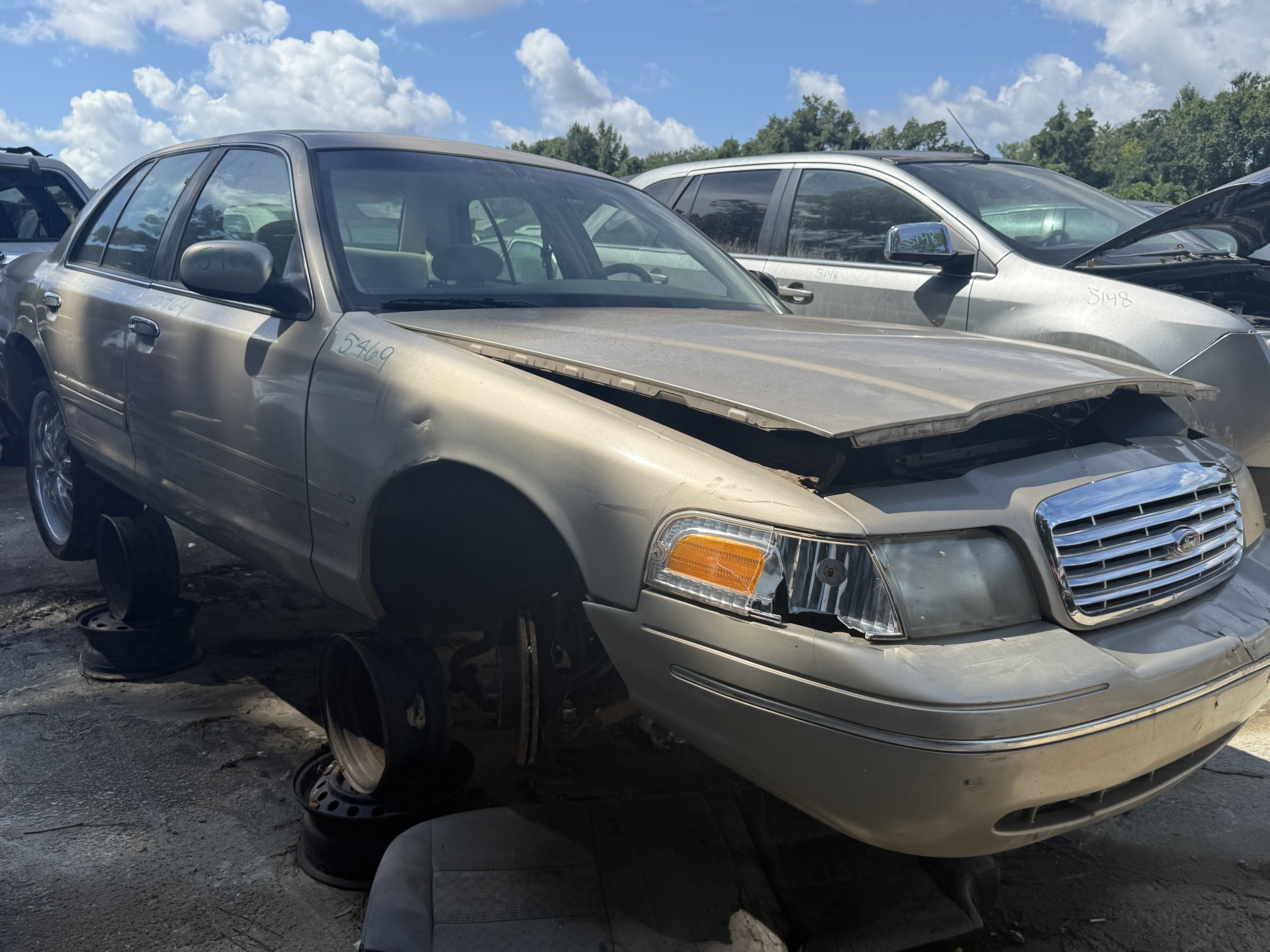 1999 FORD Crown Victoria