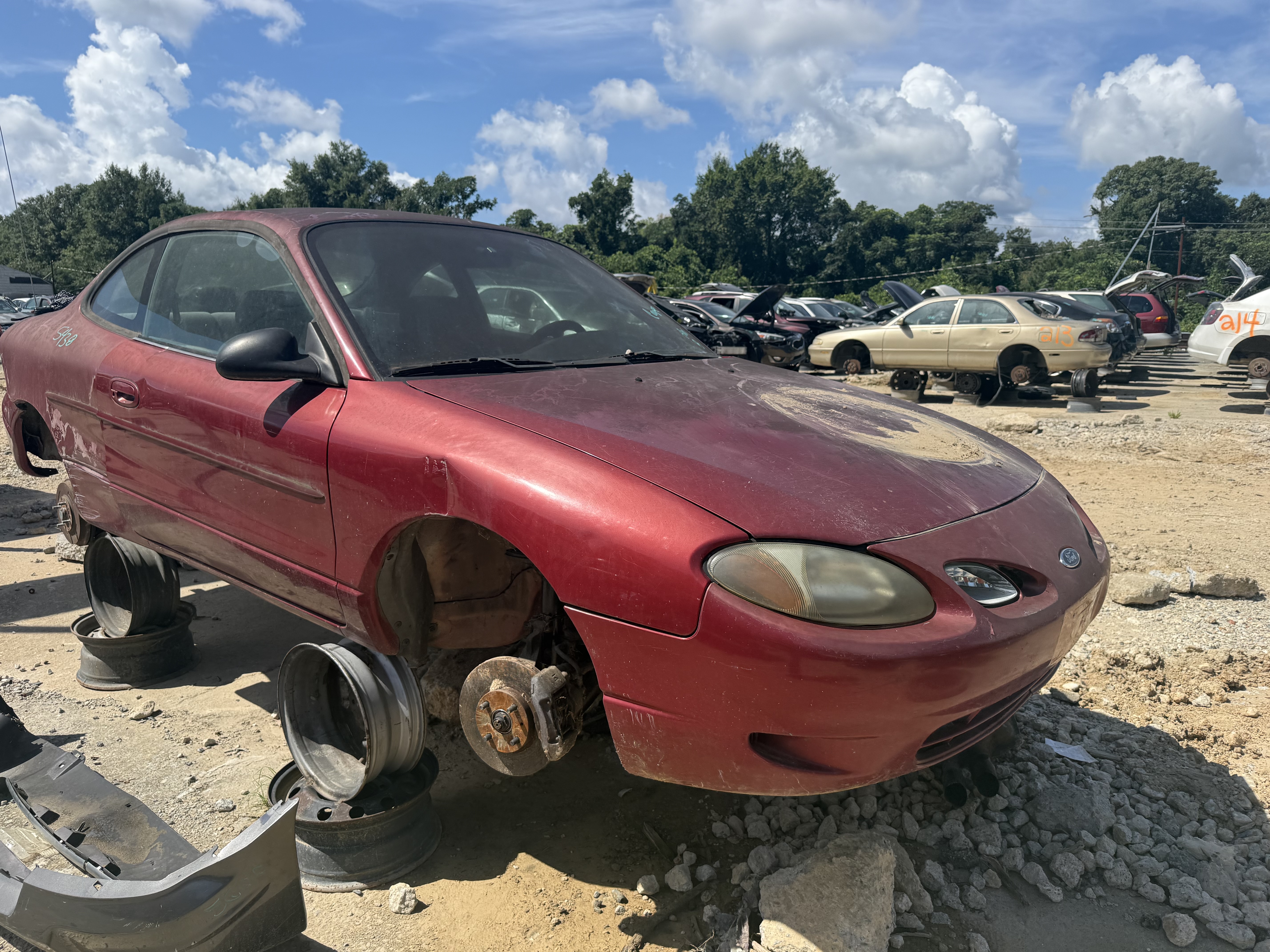 2001 FORD Zx2
