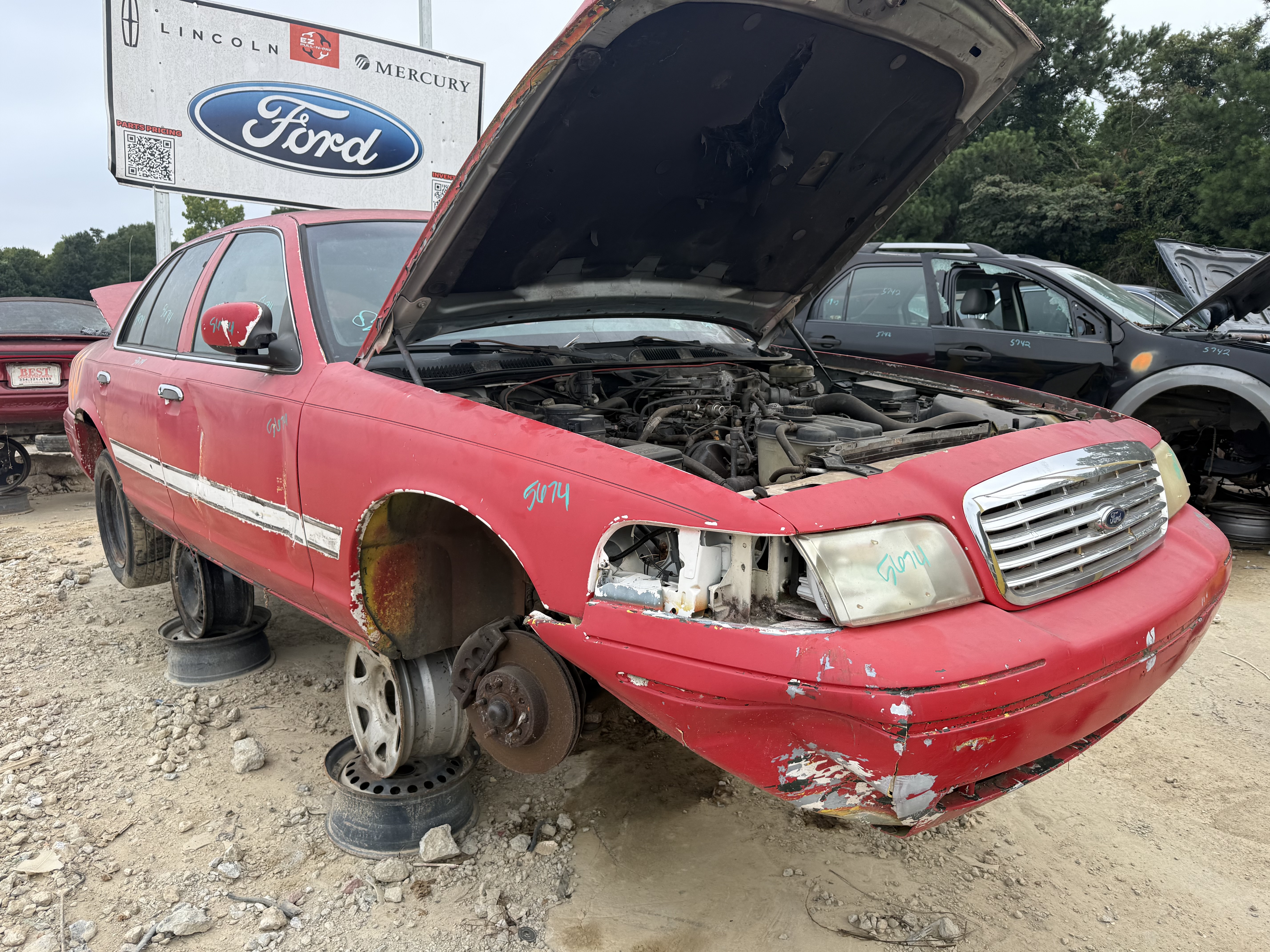 1999 FORD Crown Victoria