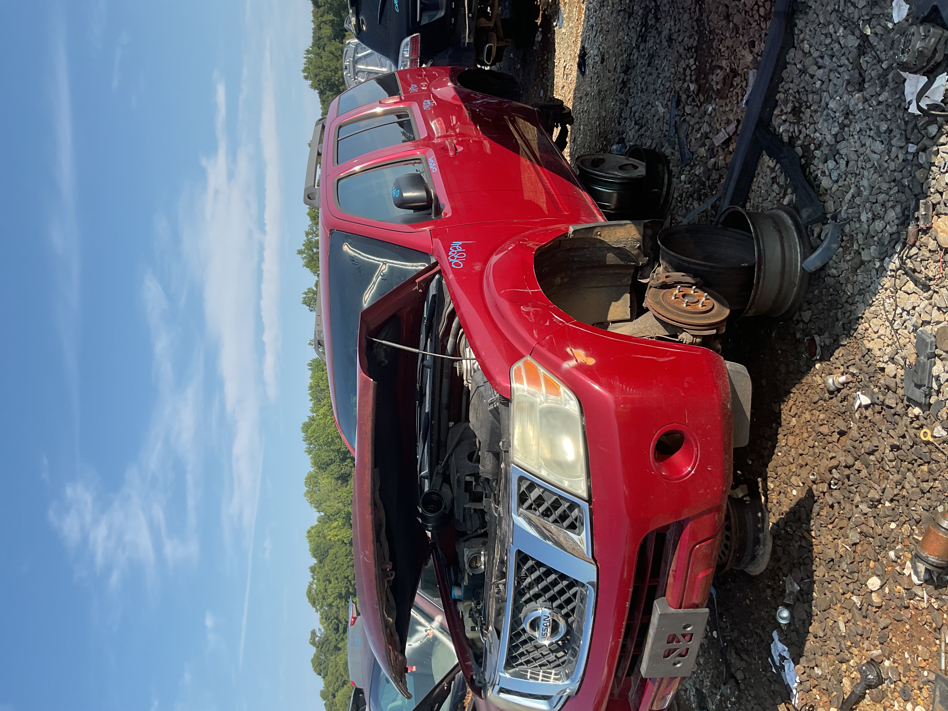 2010 NISSAN Pathfinder